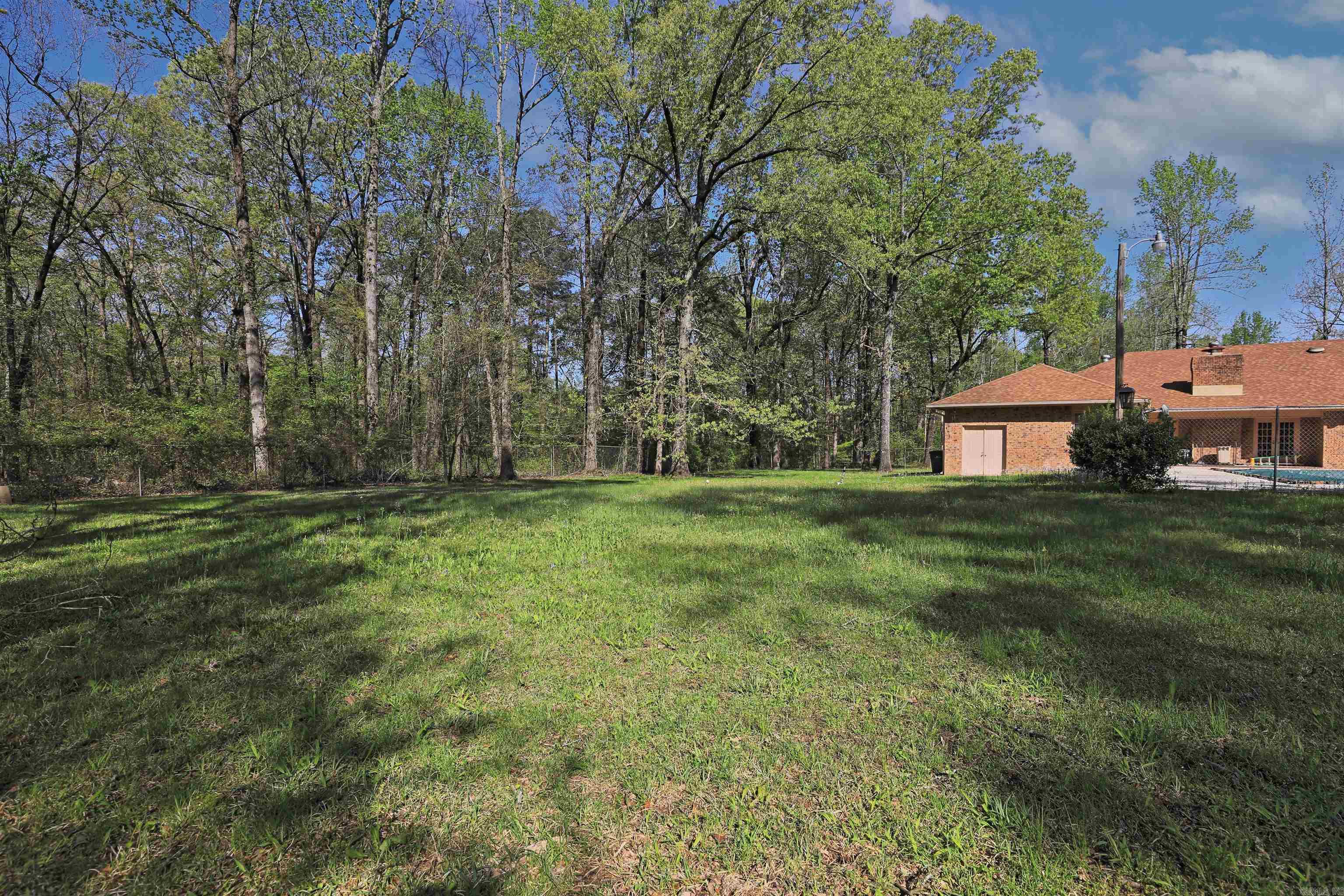 3716 S Privatewood Pine Bluff, AR 71603