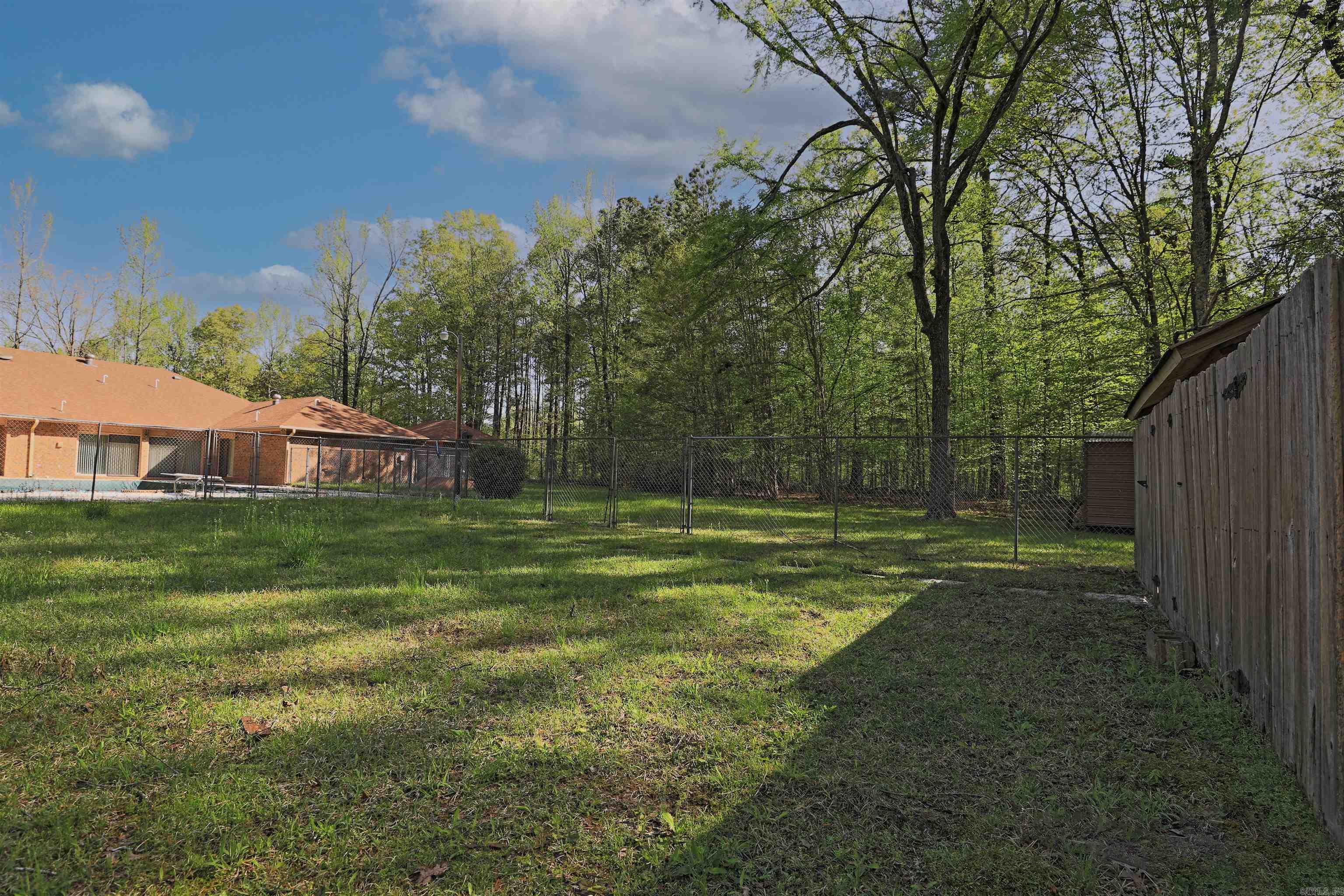 3716 S Privatewood Pine Bluff, AR 71603
