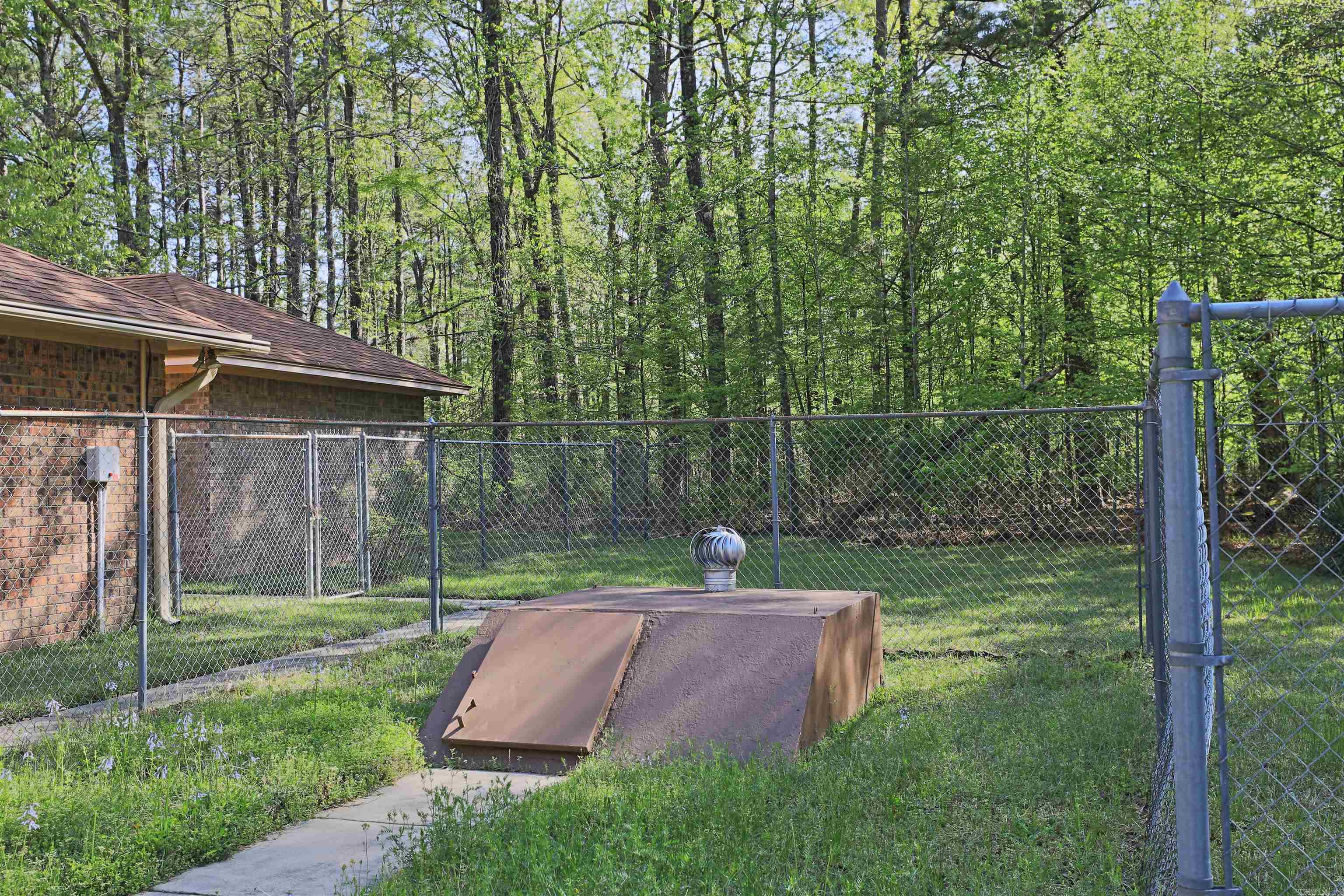3716 S Privatewood Pine Bluff, AR 71603