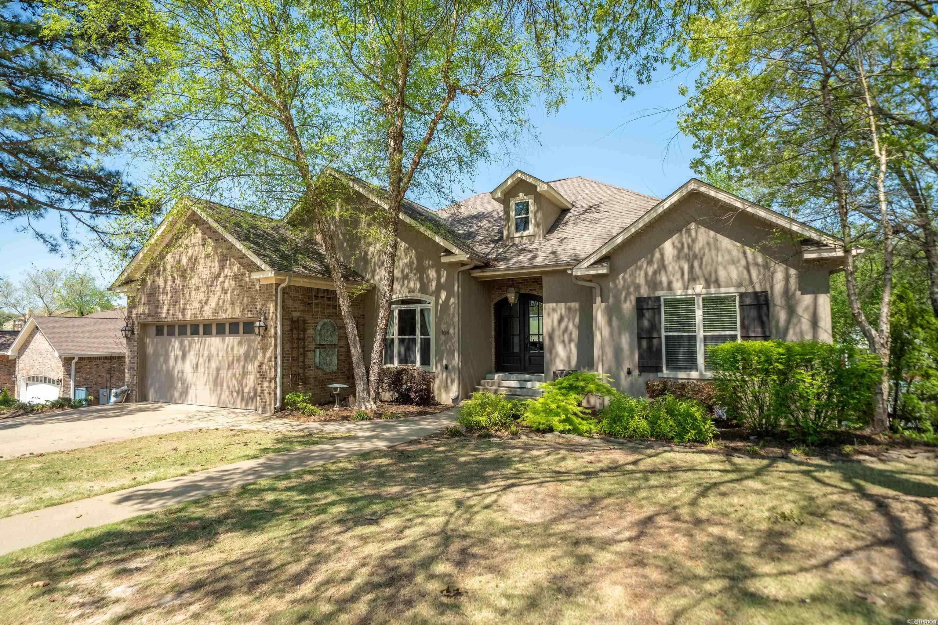 104  Four Oaks  Hot Springs, AR