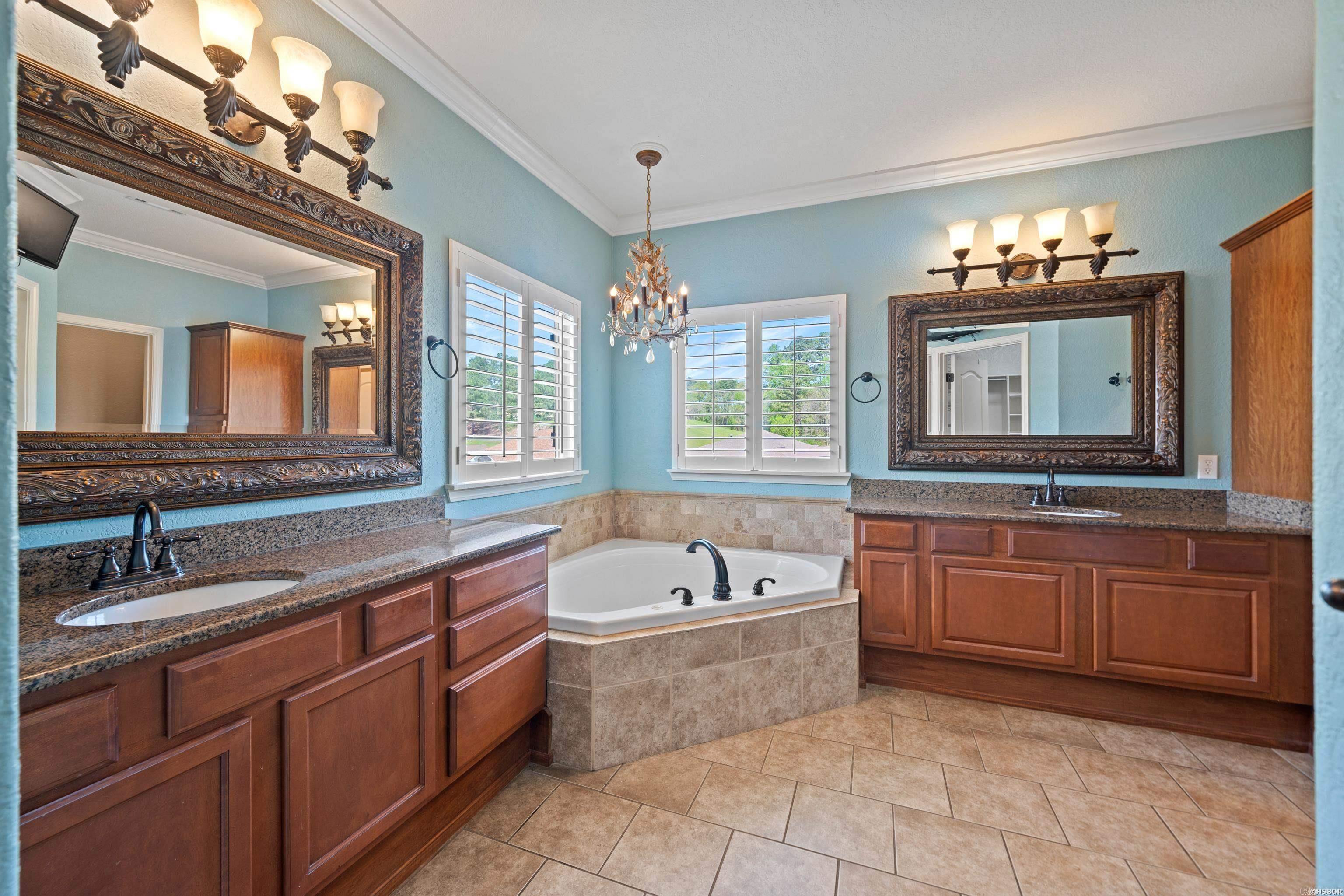 104  Four Oaks  Hot Springs, AR
