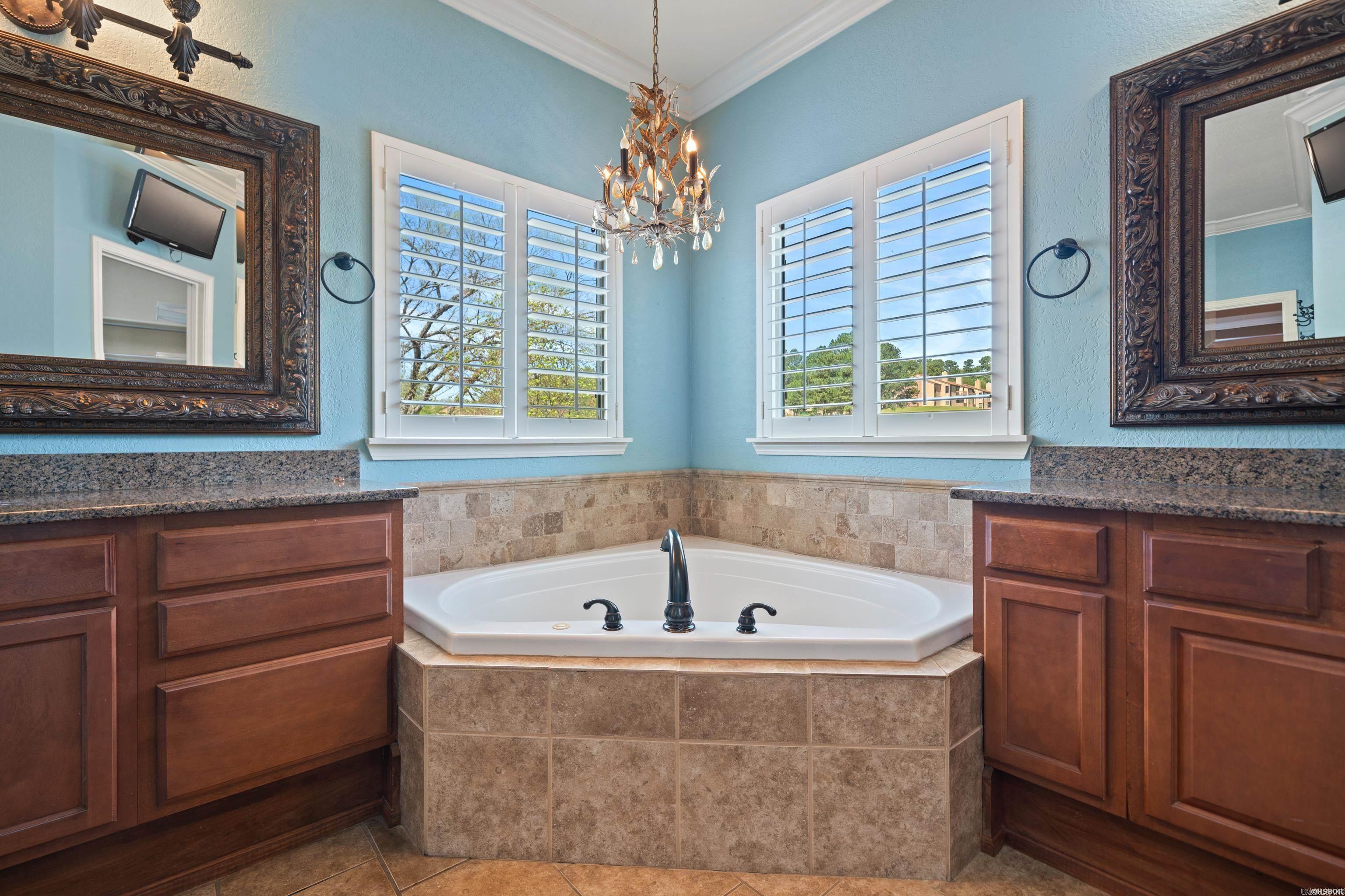 104  Four Oaks  Hot Springs, AR