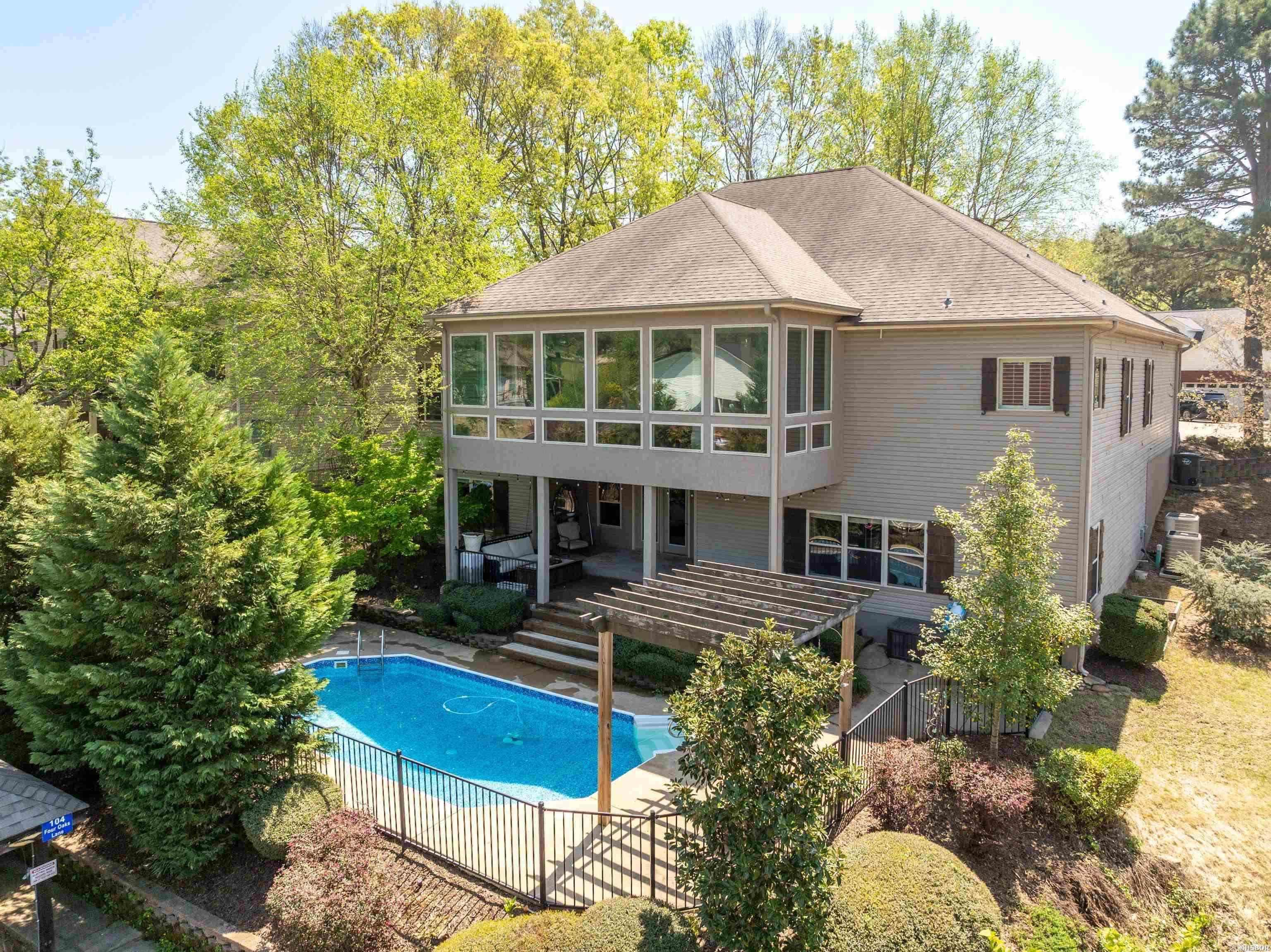 104  Four Oaks  Hot Springs, AR