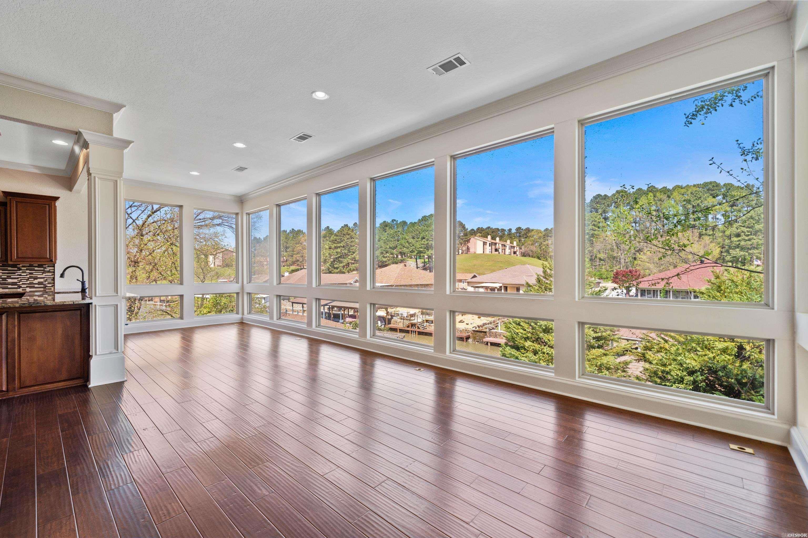 104  Four Oaks  Hot Springs, AR