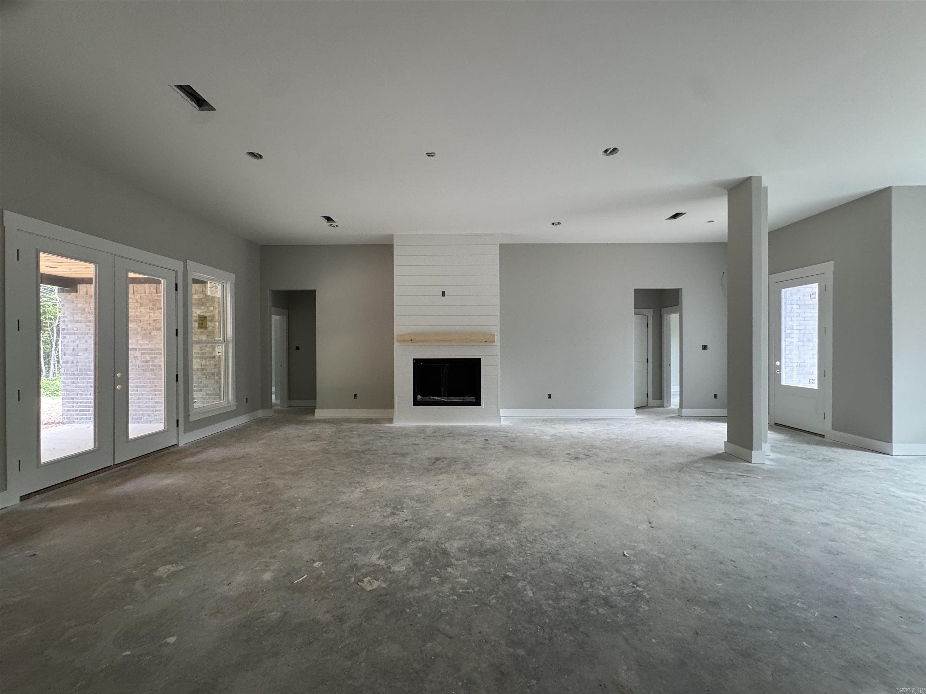 6185  Creekwater  Bryant, AR