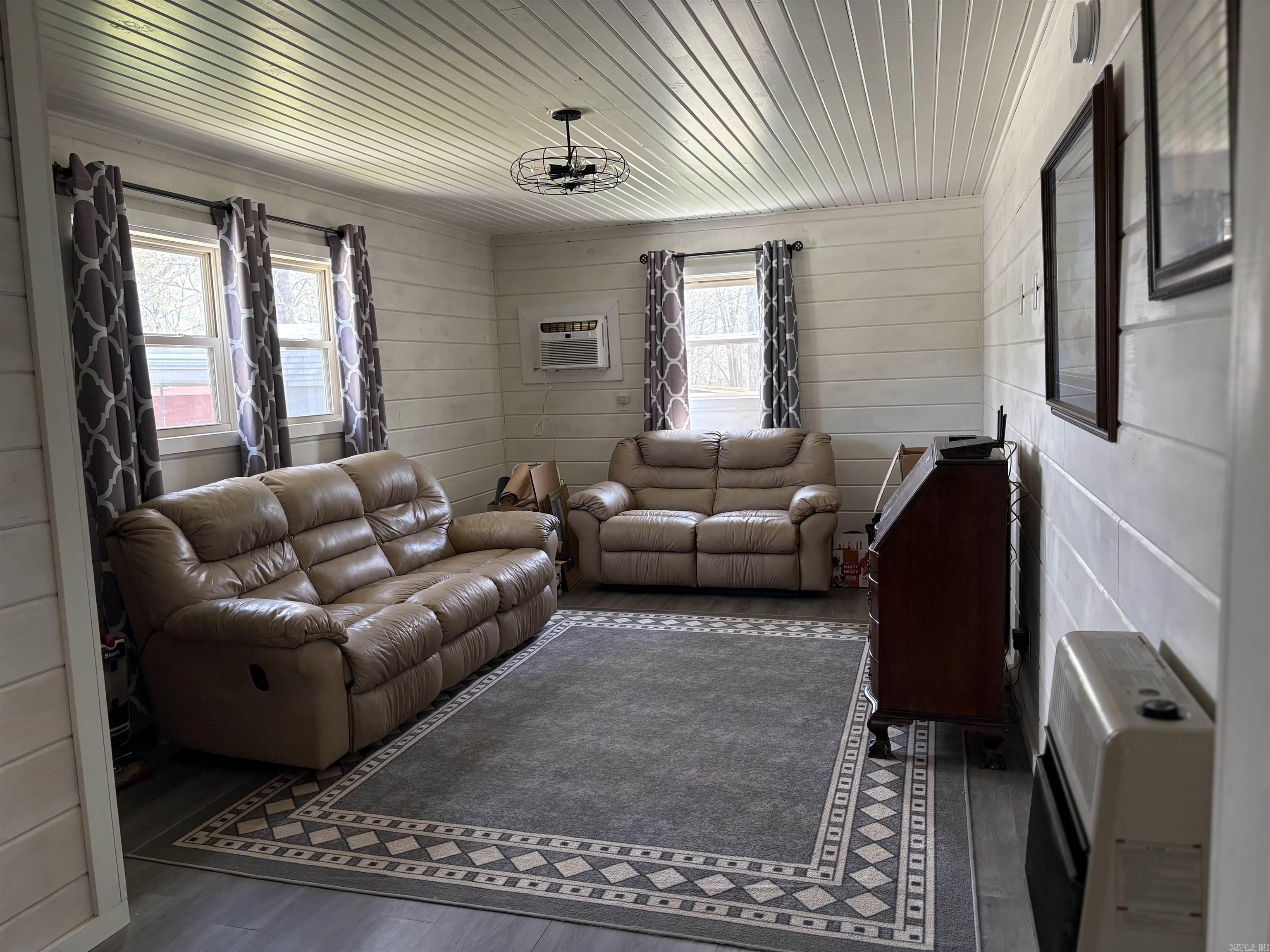 4431  Magnolia  Salem, AR