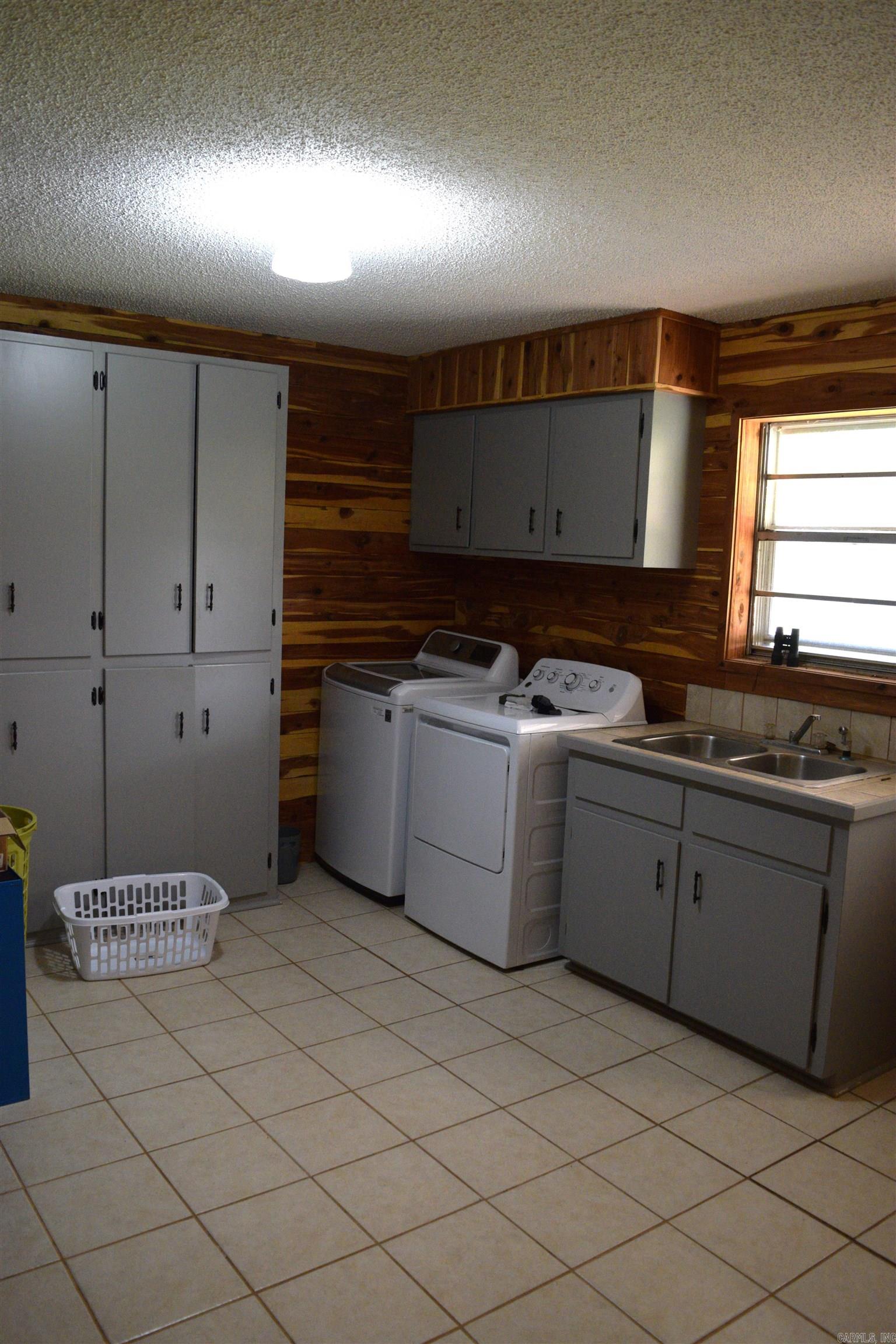 11798 Highway 110 Shirley, AR 72088