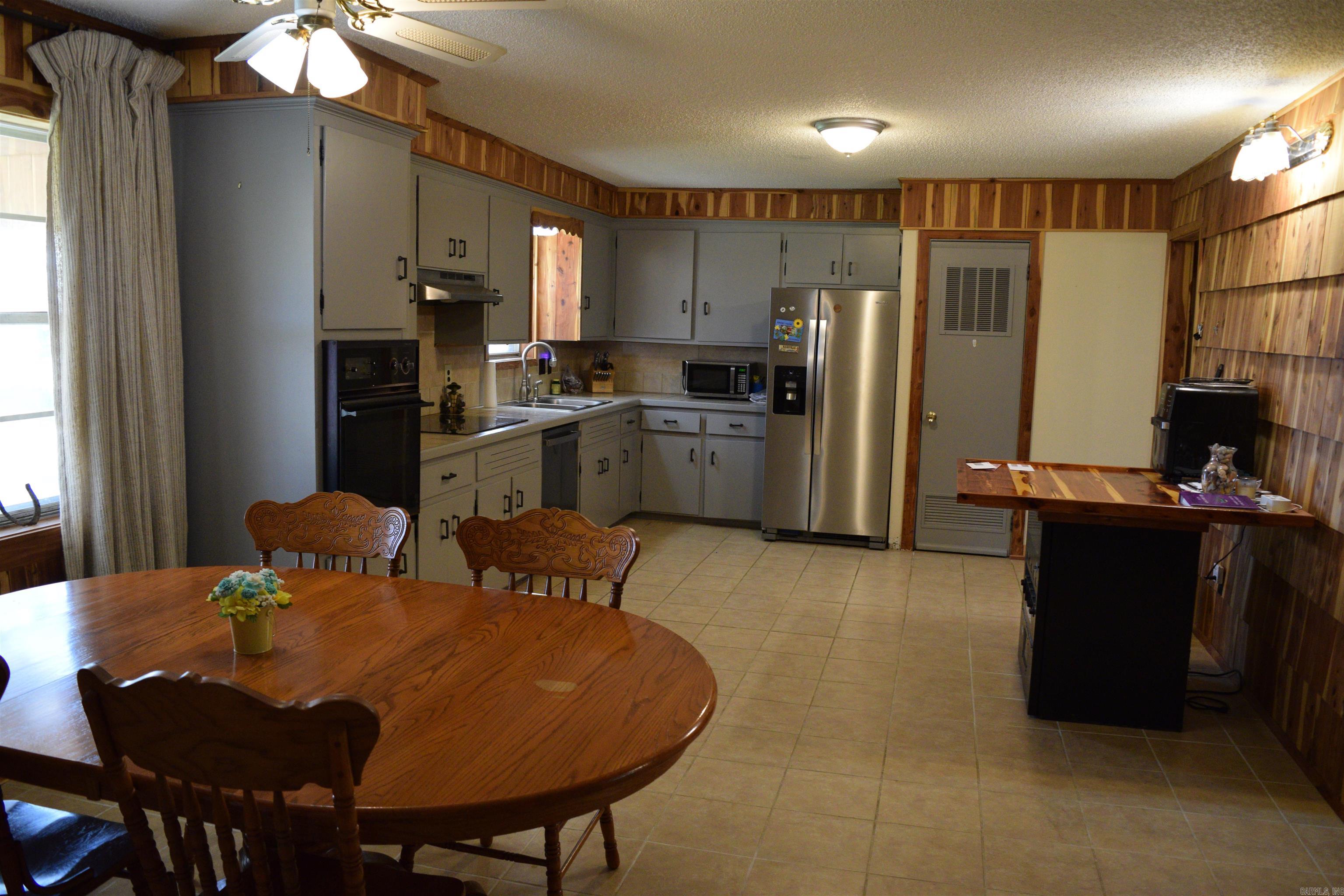 11798 Highway 110 Shirley, AR 72088