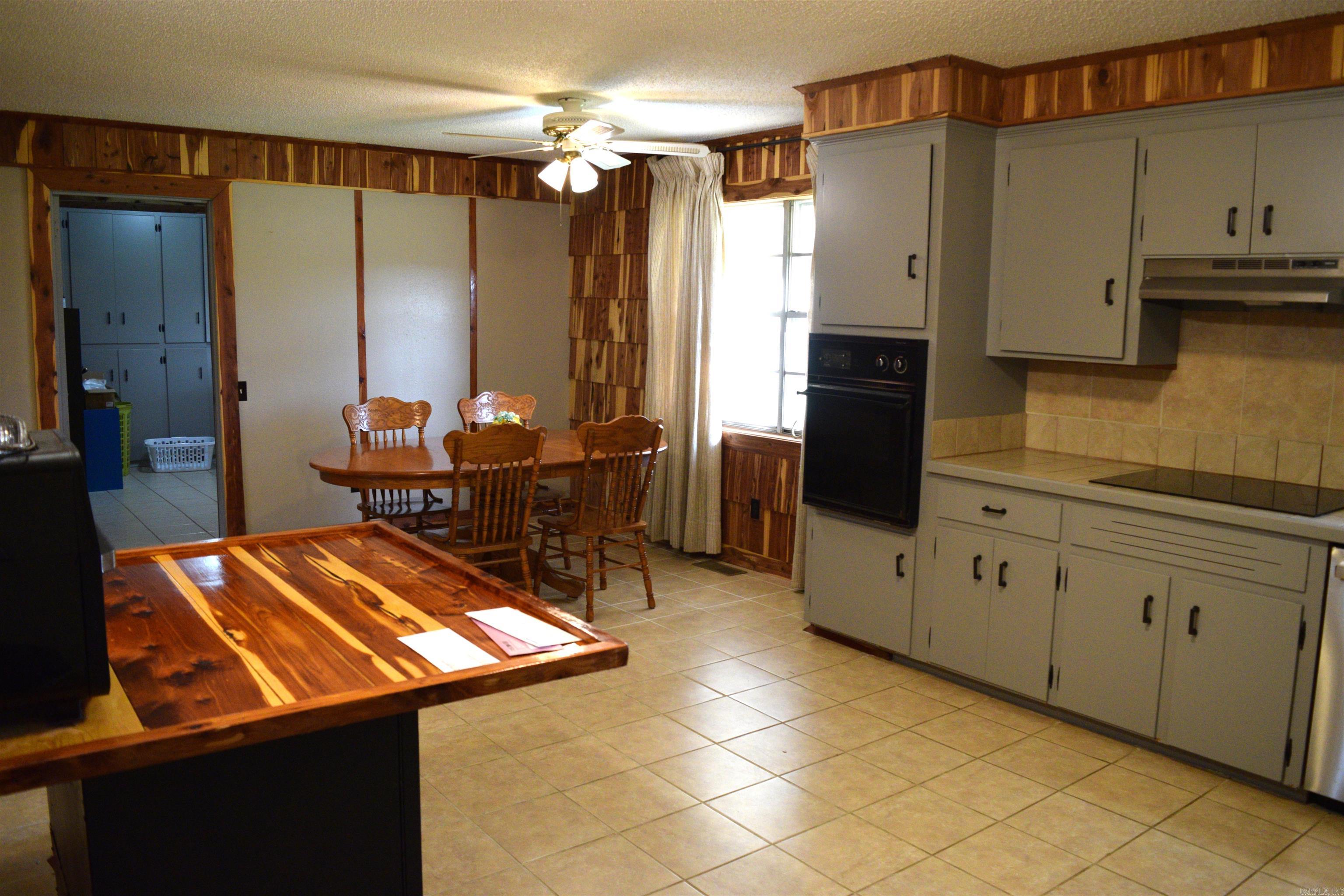 11798 Highway 110 Shirley, AR 72088