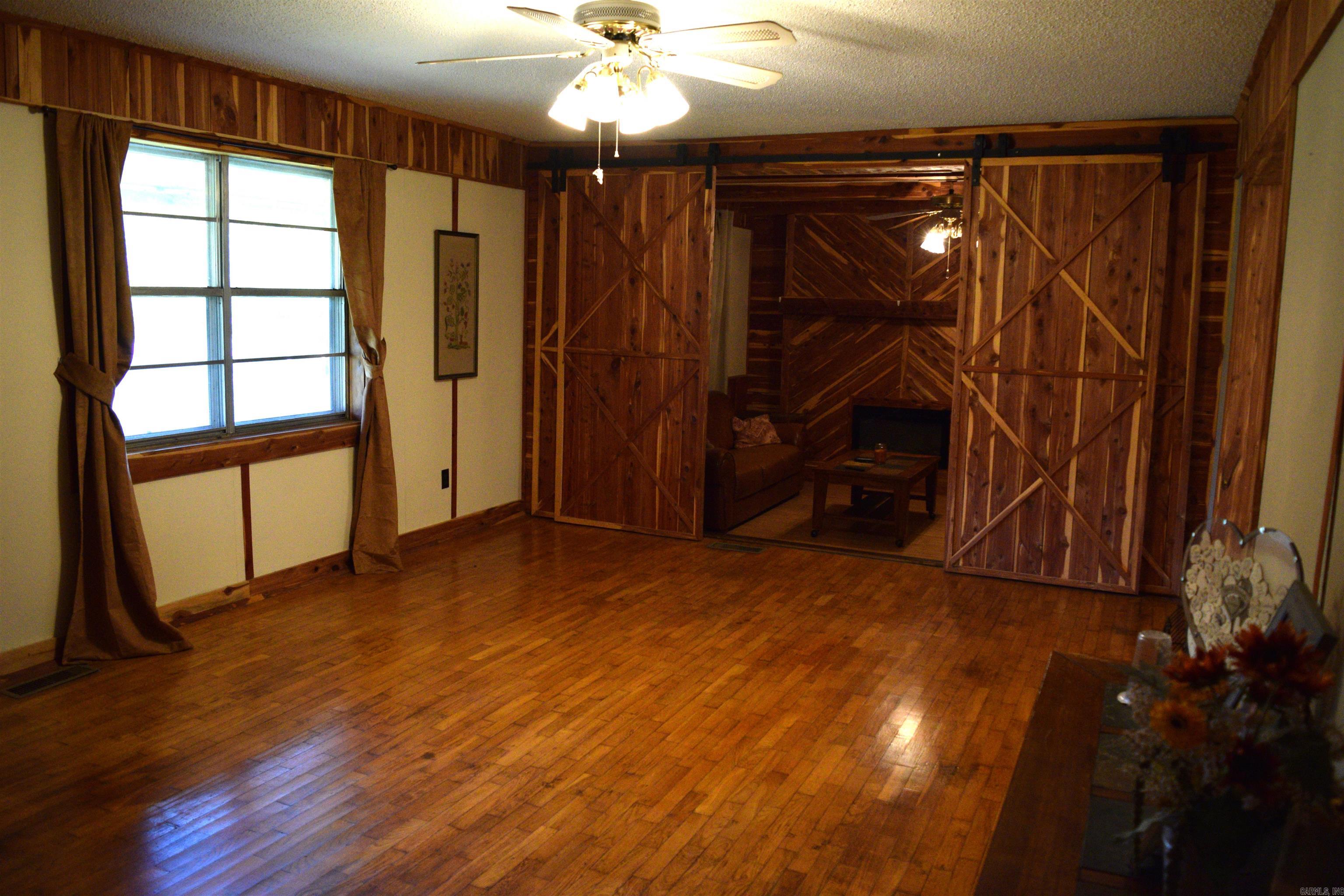 11798 Highway 110 Shirley, AR 72088