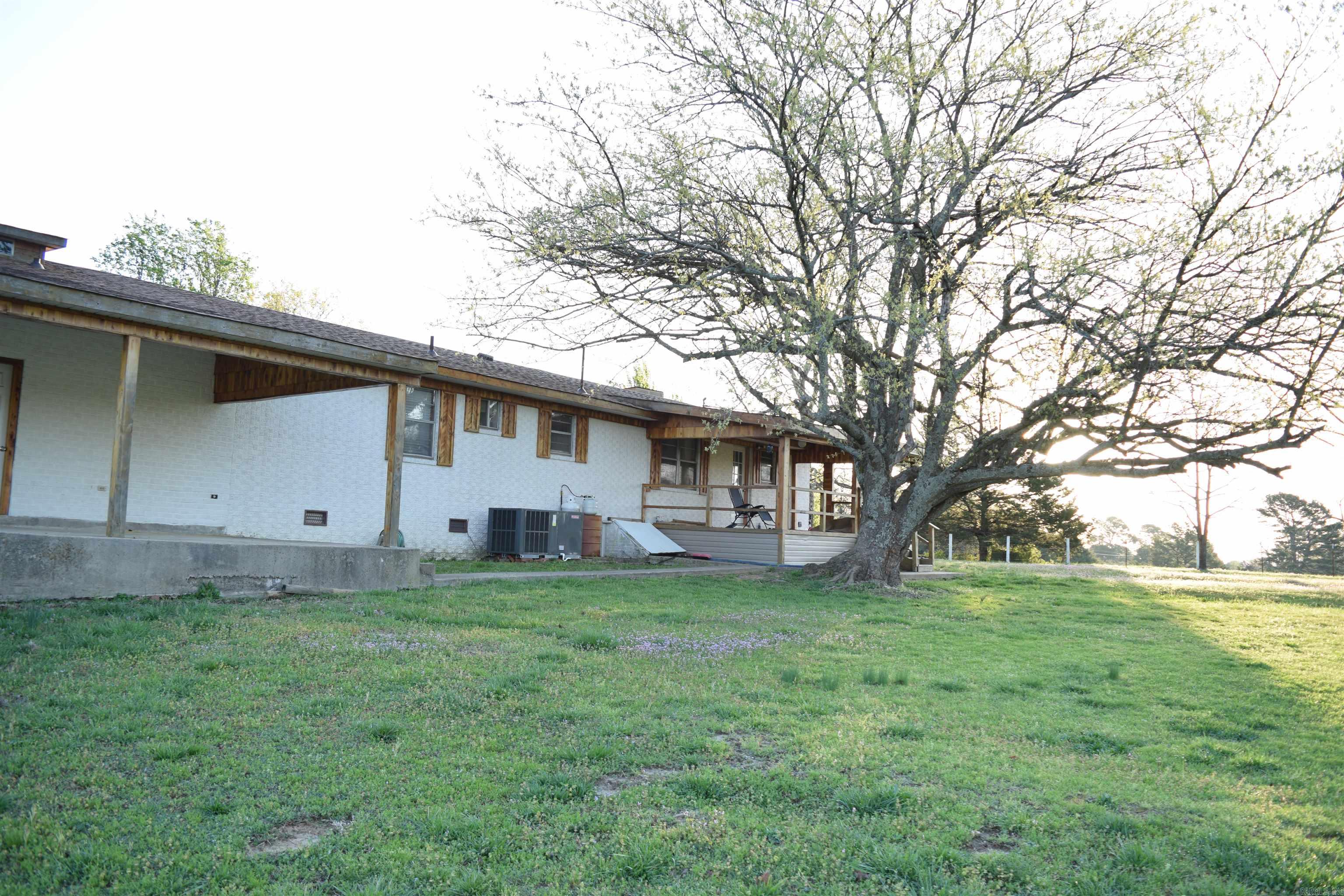 11798 Highway 110 Shirley, AR 72088