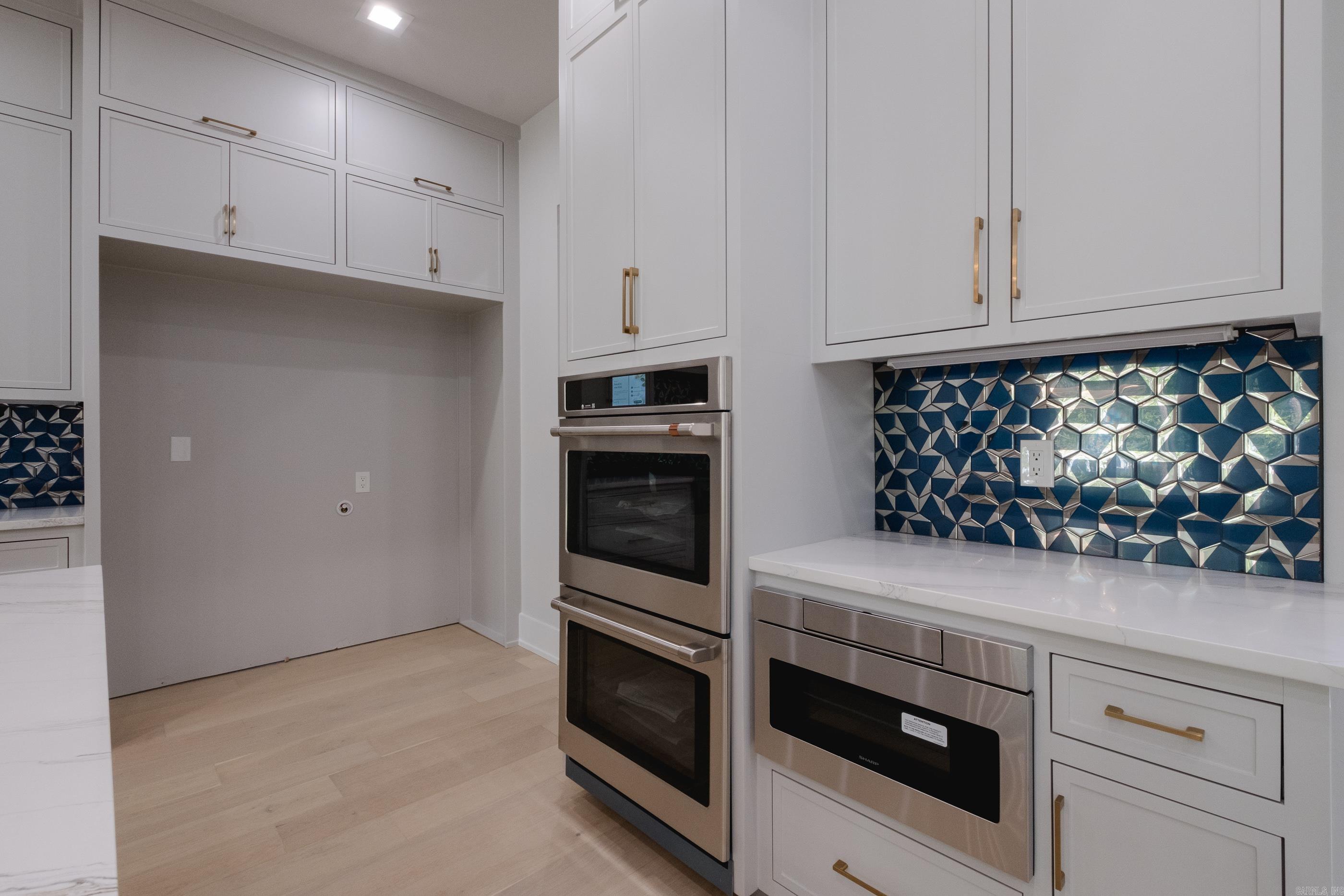 221 Abington Circle Little Rock, AR 72223