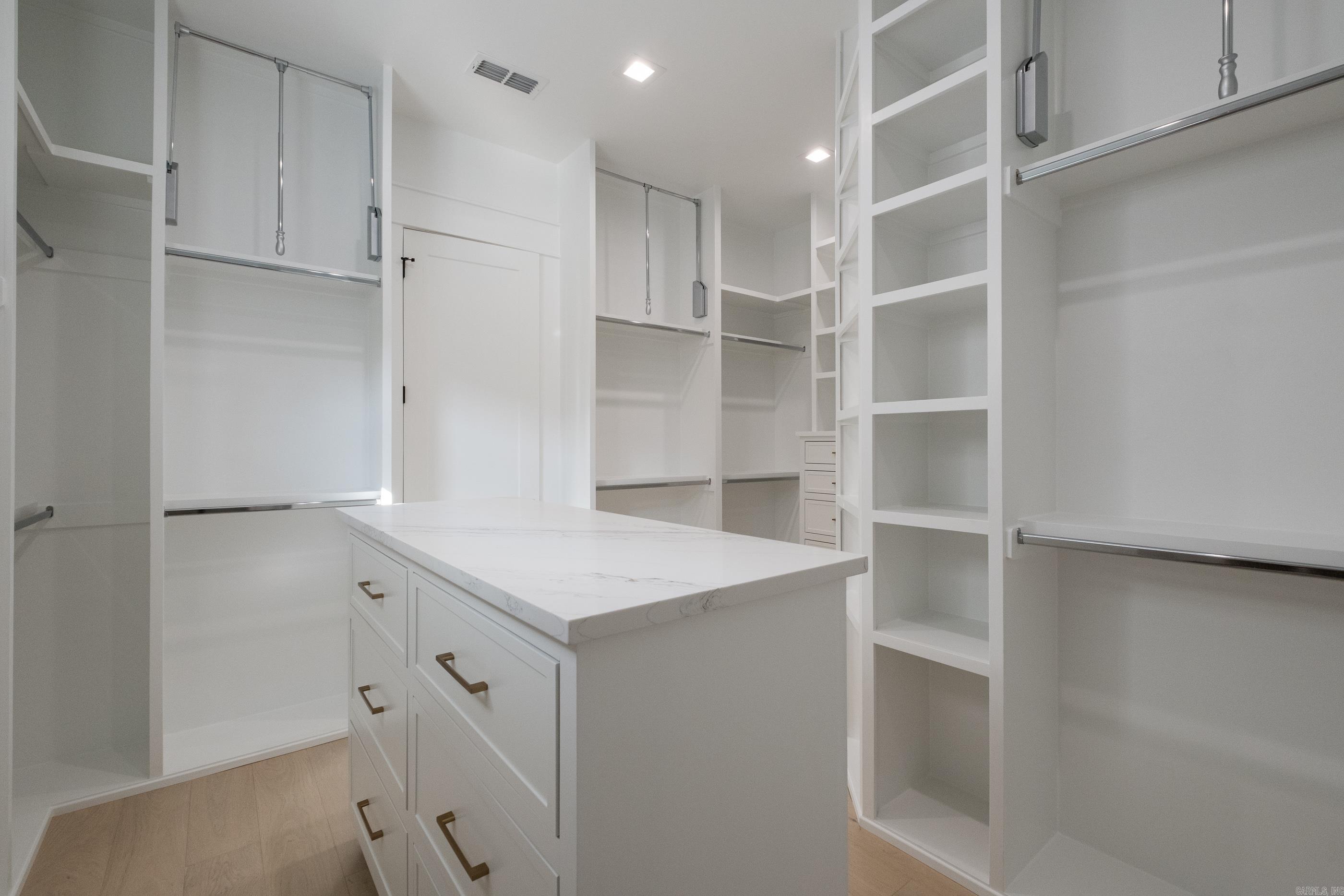 221 Abington Circle Little Rock, AR 72223
