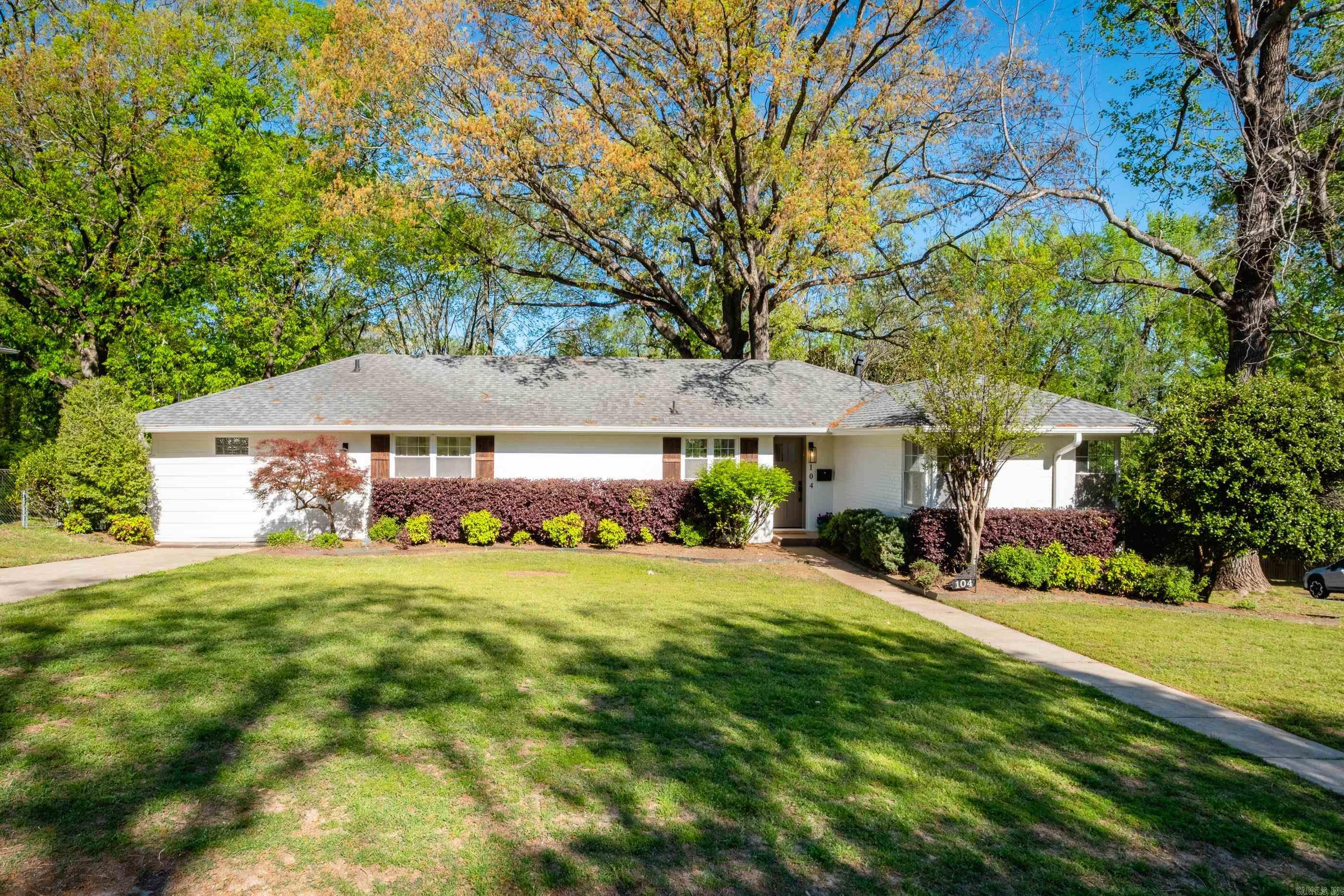 104  Dickson  Little Rock, AR
