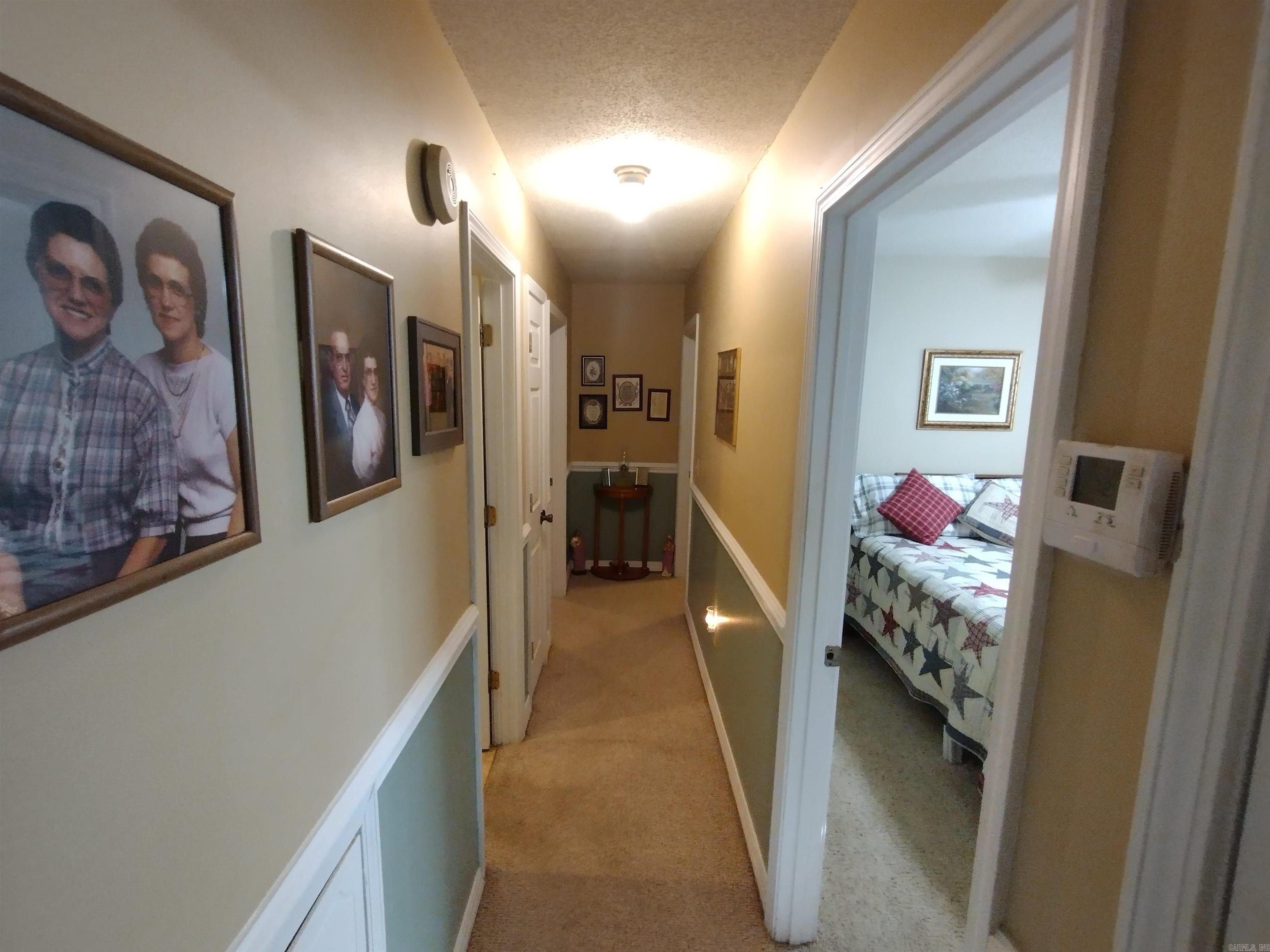 404  Downey DR  Mountain View, AR