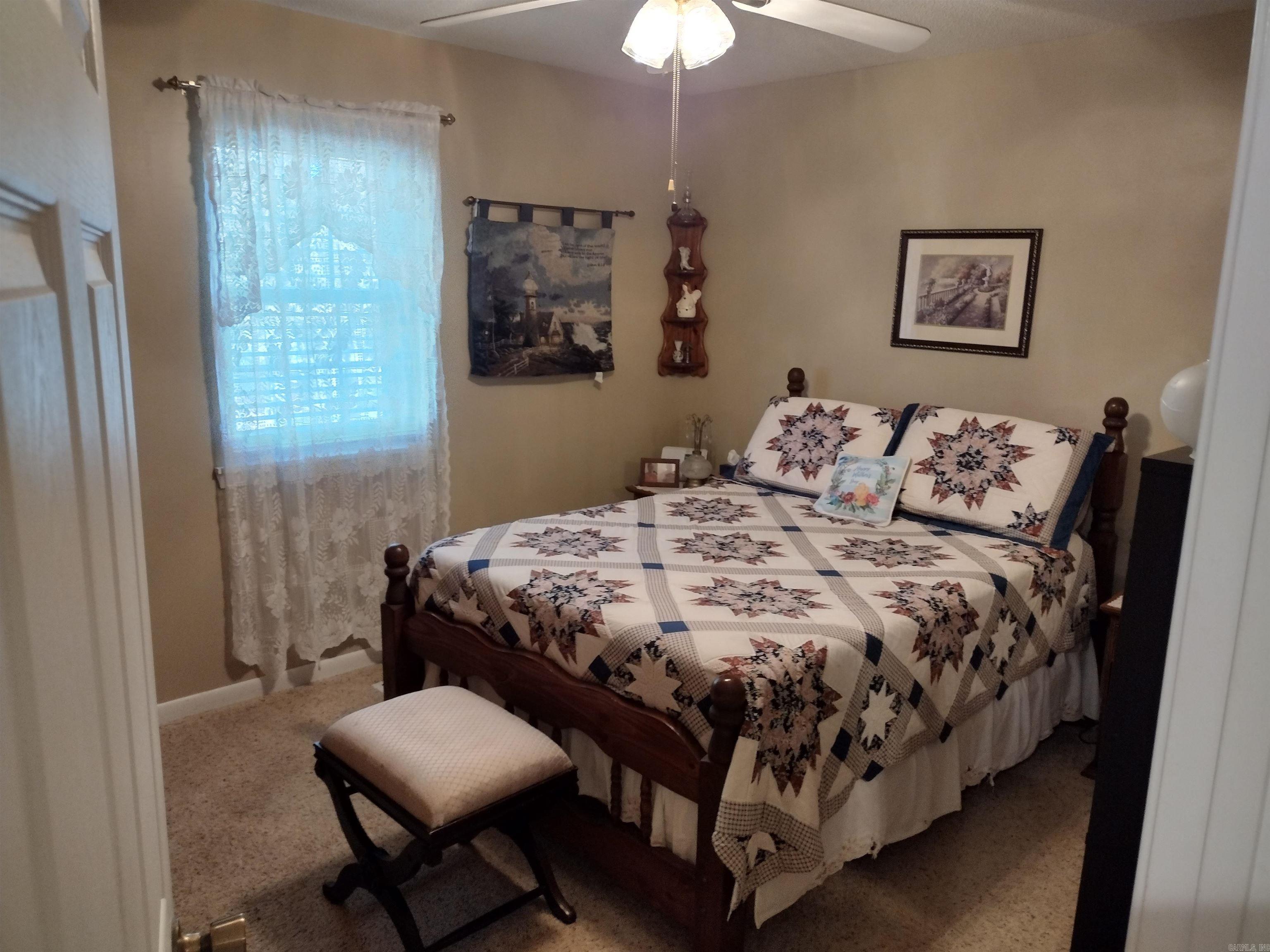 404  Downey DR  Mountain View, AR