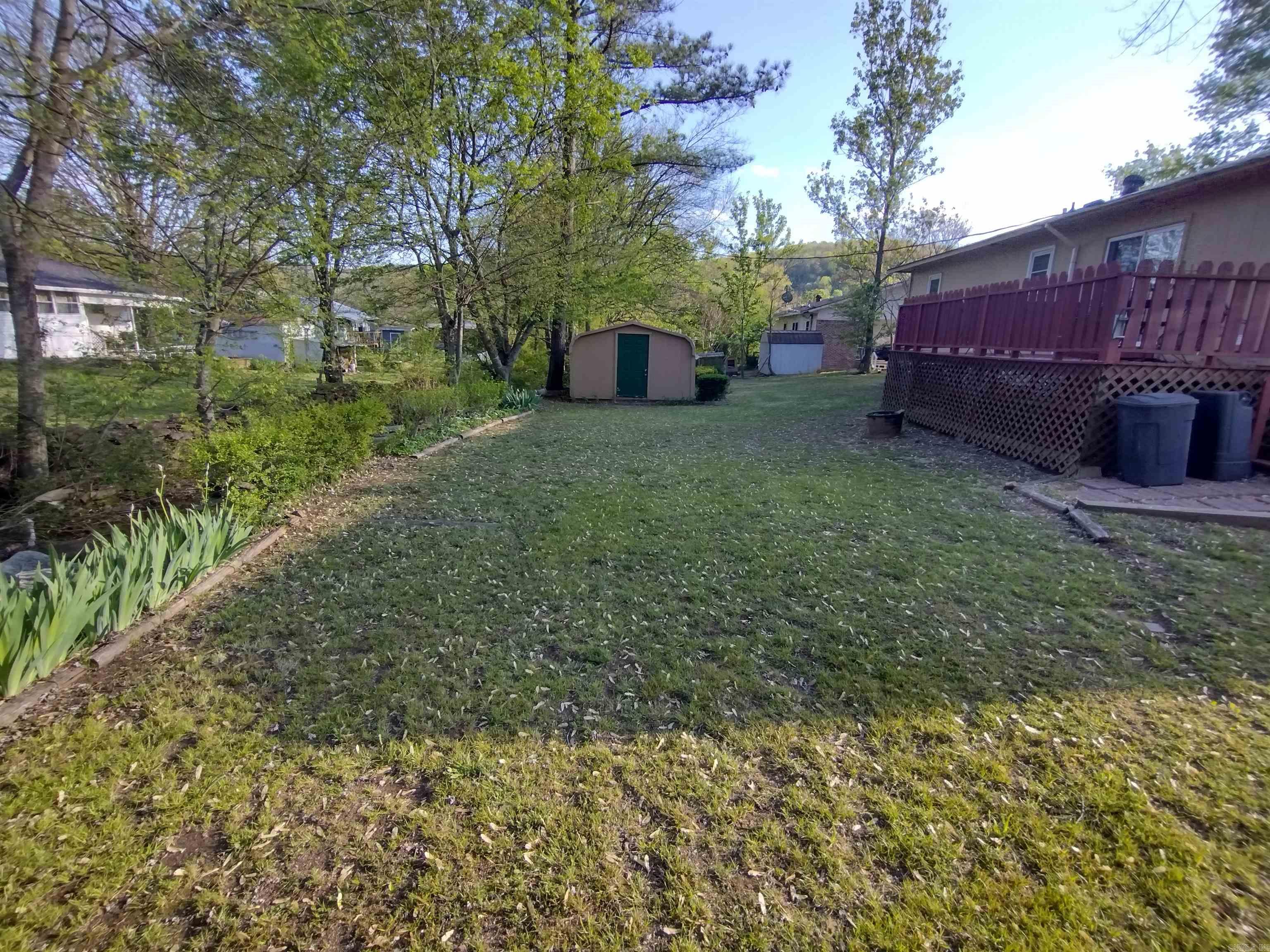 404  Downey DR  Mountain View, AR
