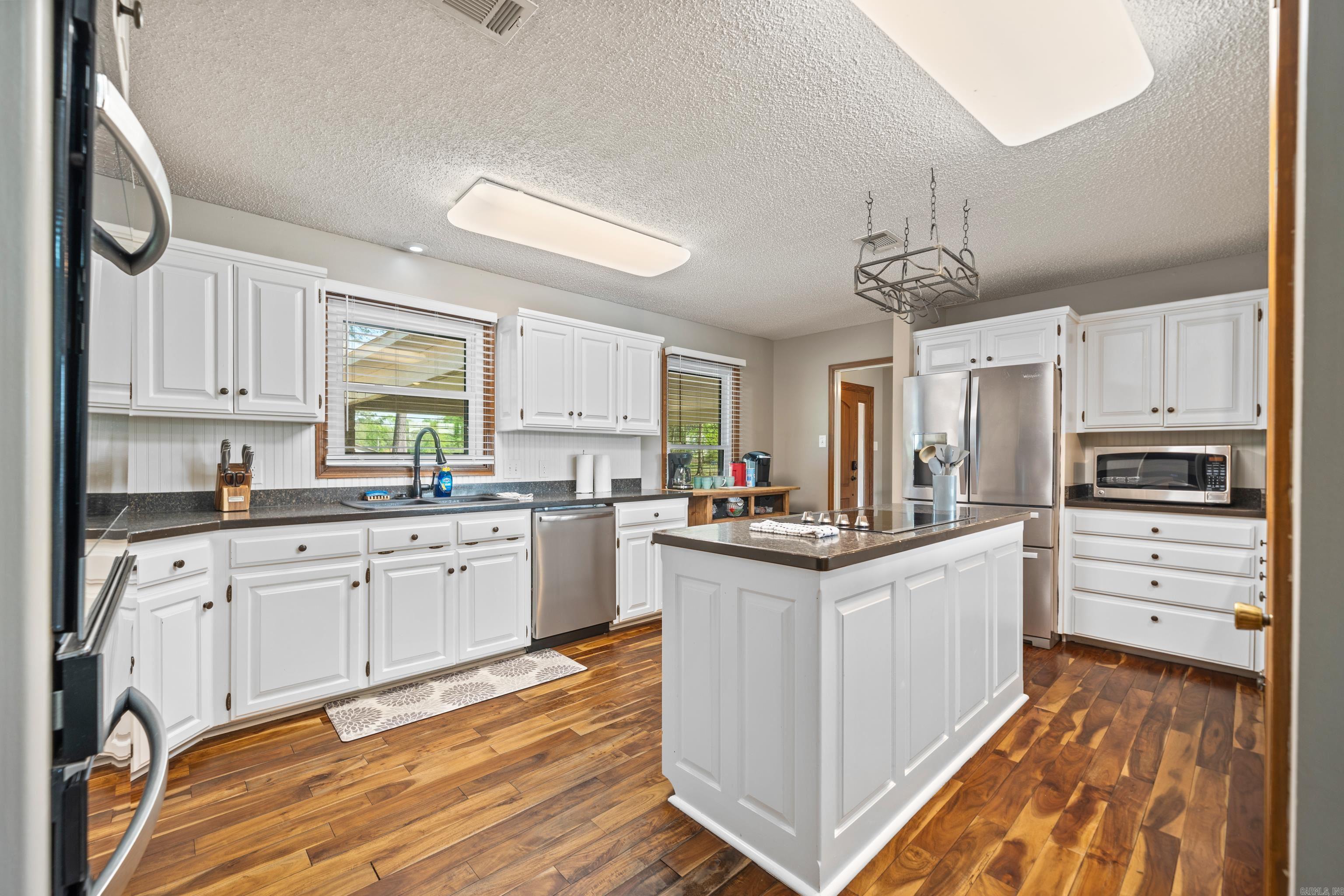 166  Heatherwood  Hot Springs, AR