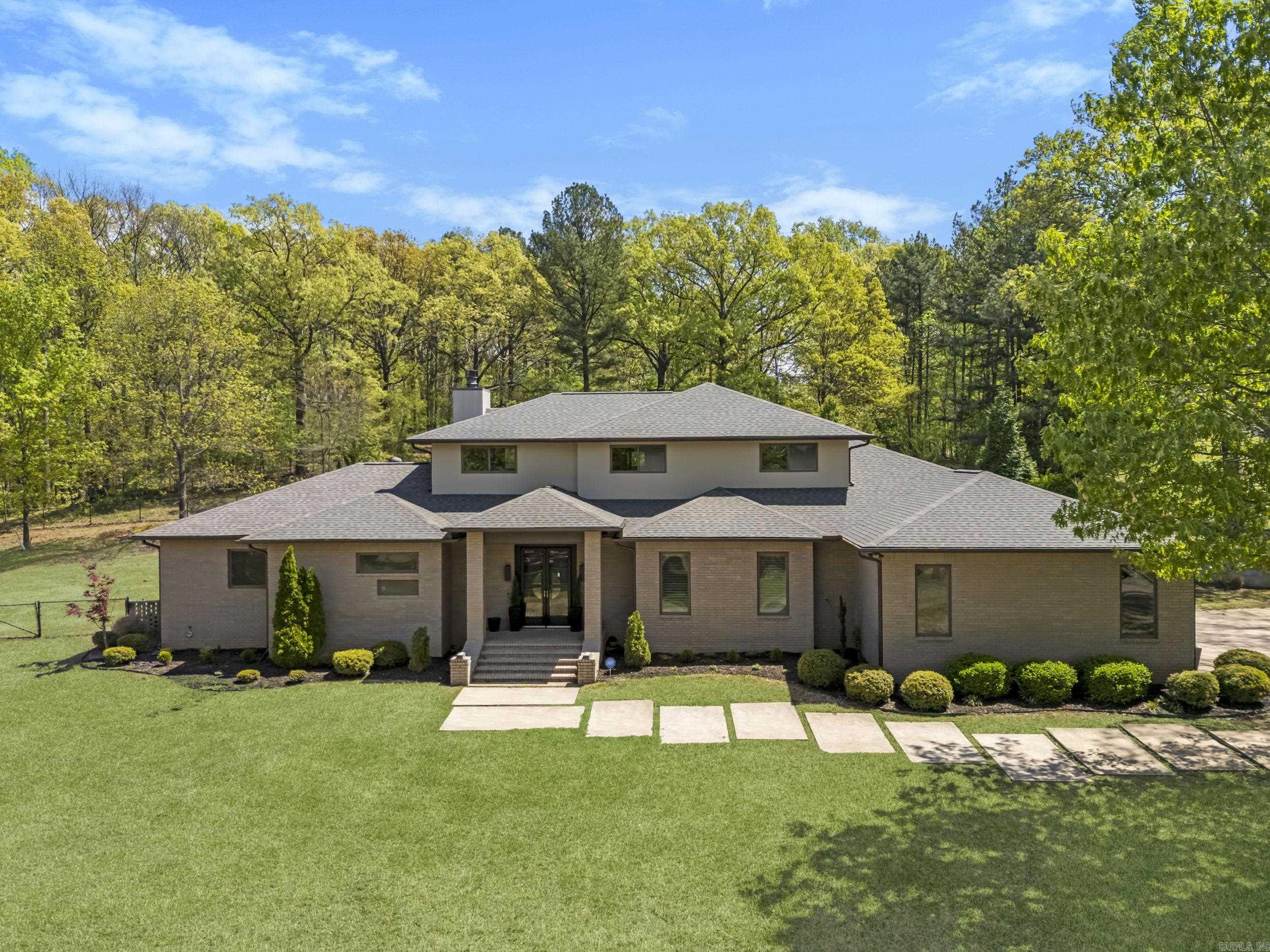 1812  Eve  Wynne, AR