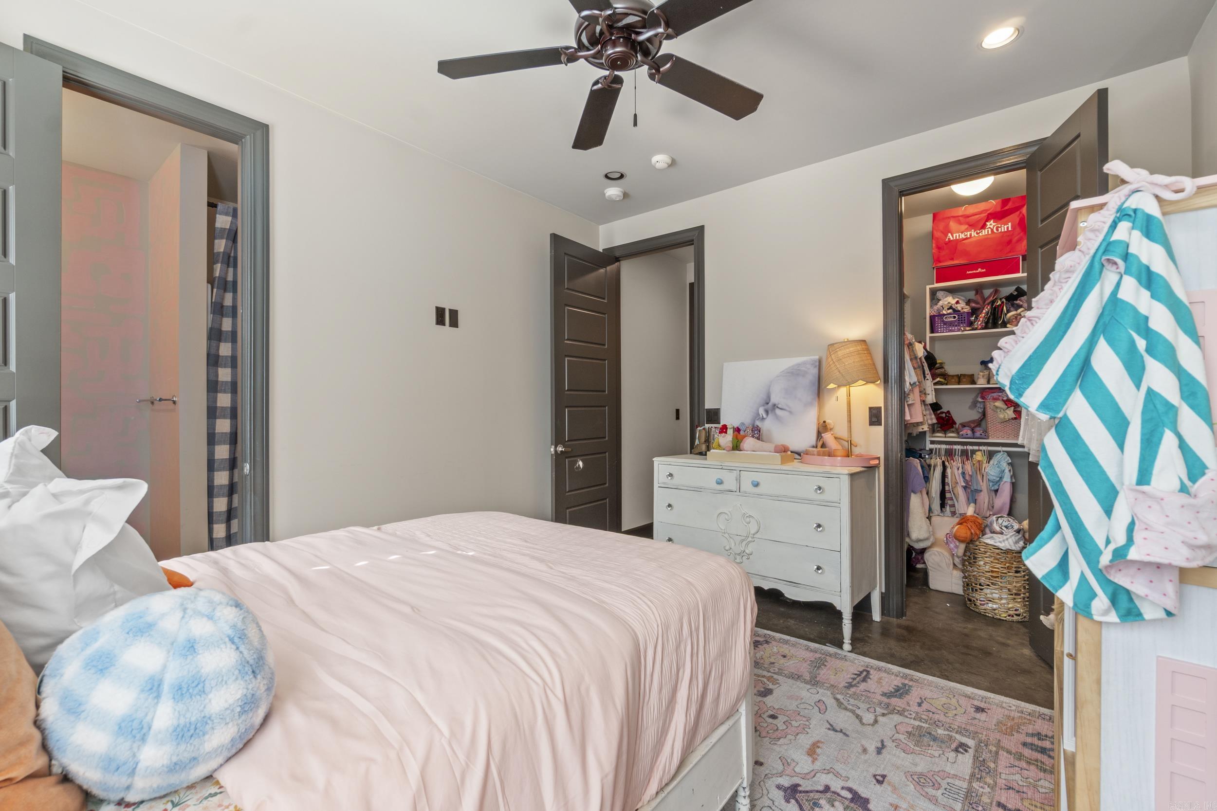 1812  Eve  Wynne, AR