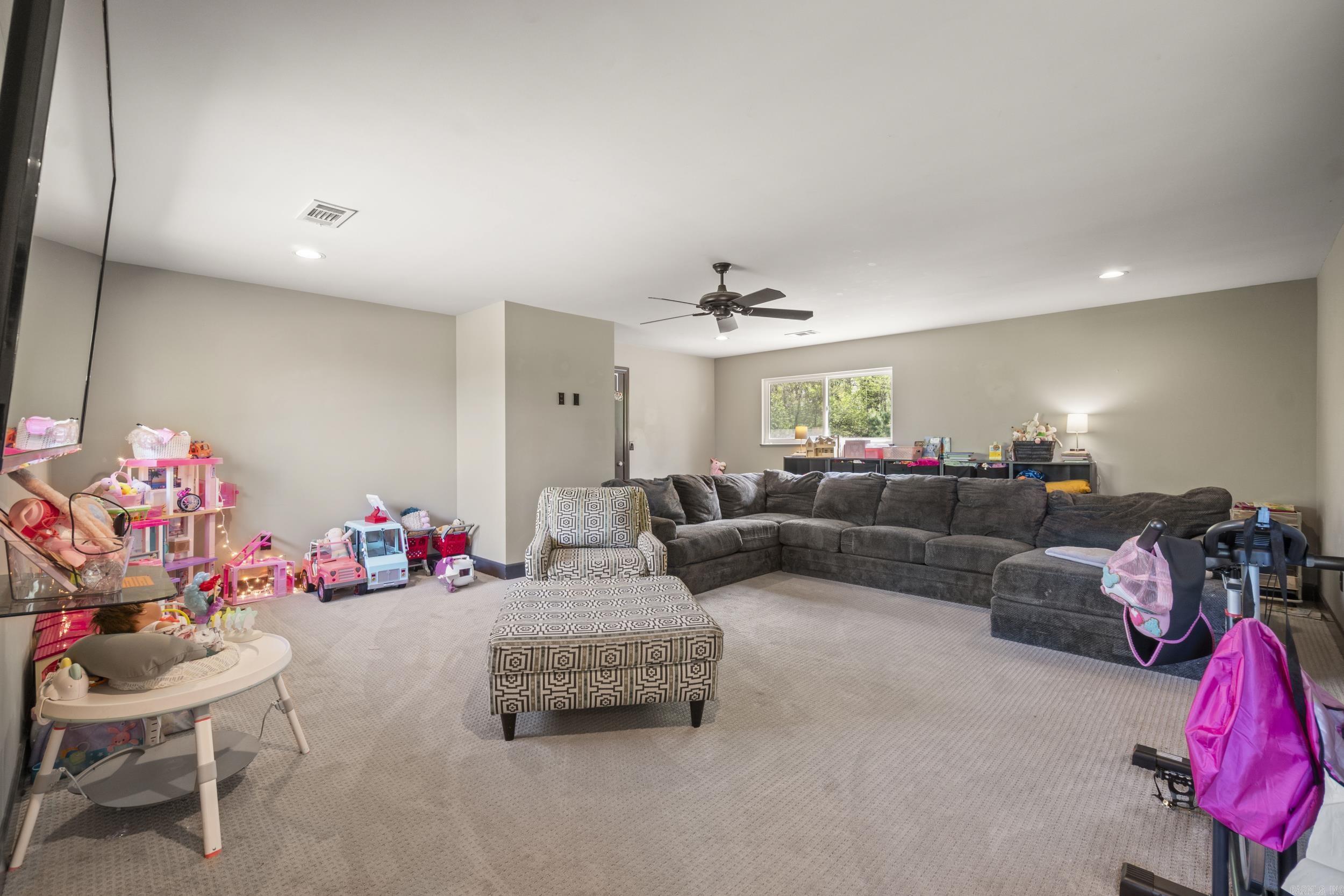 1812  Eve  Wynne, AR