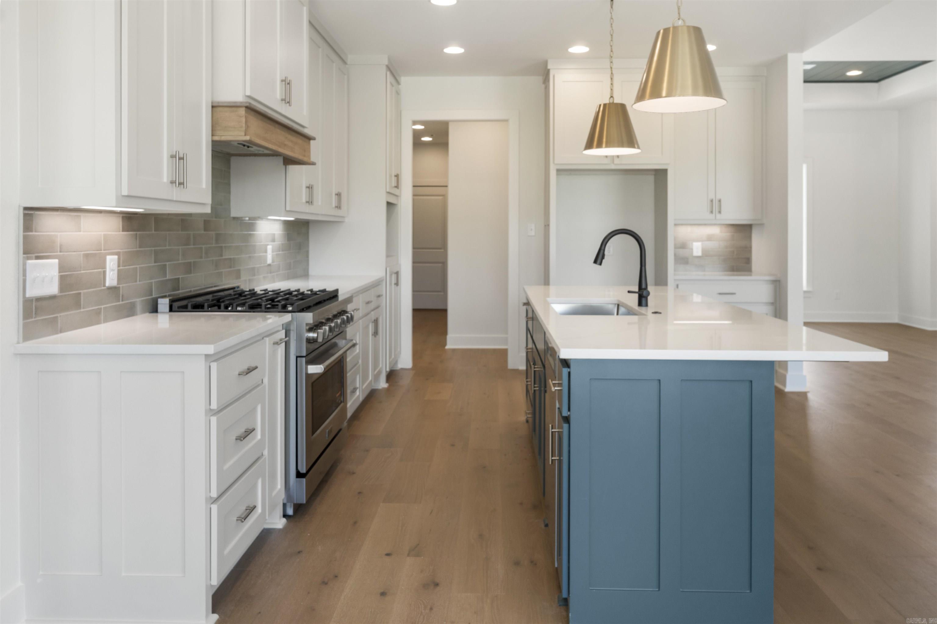 653  Glenwood Springs  Little Rock, AR