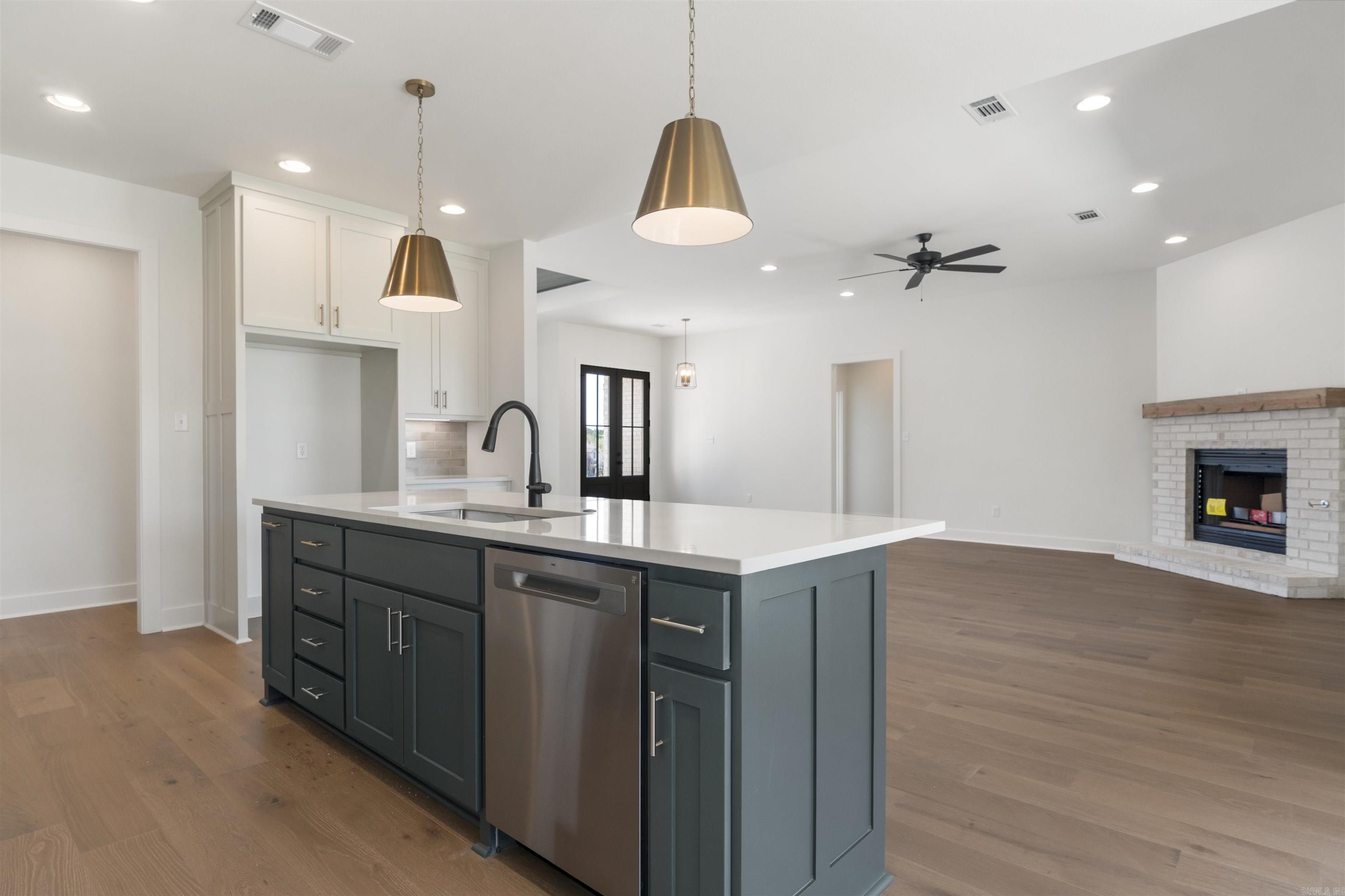653  Glenwood Springs  Little Rock, AR