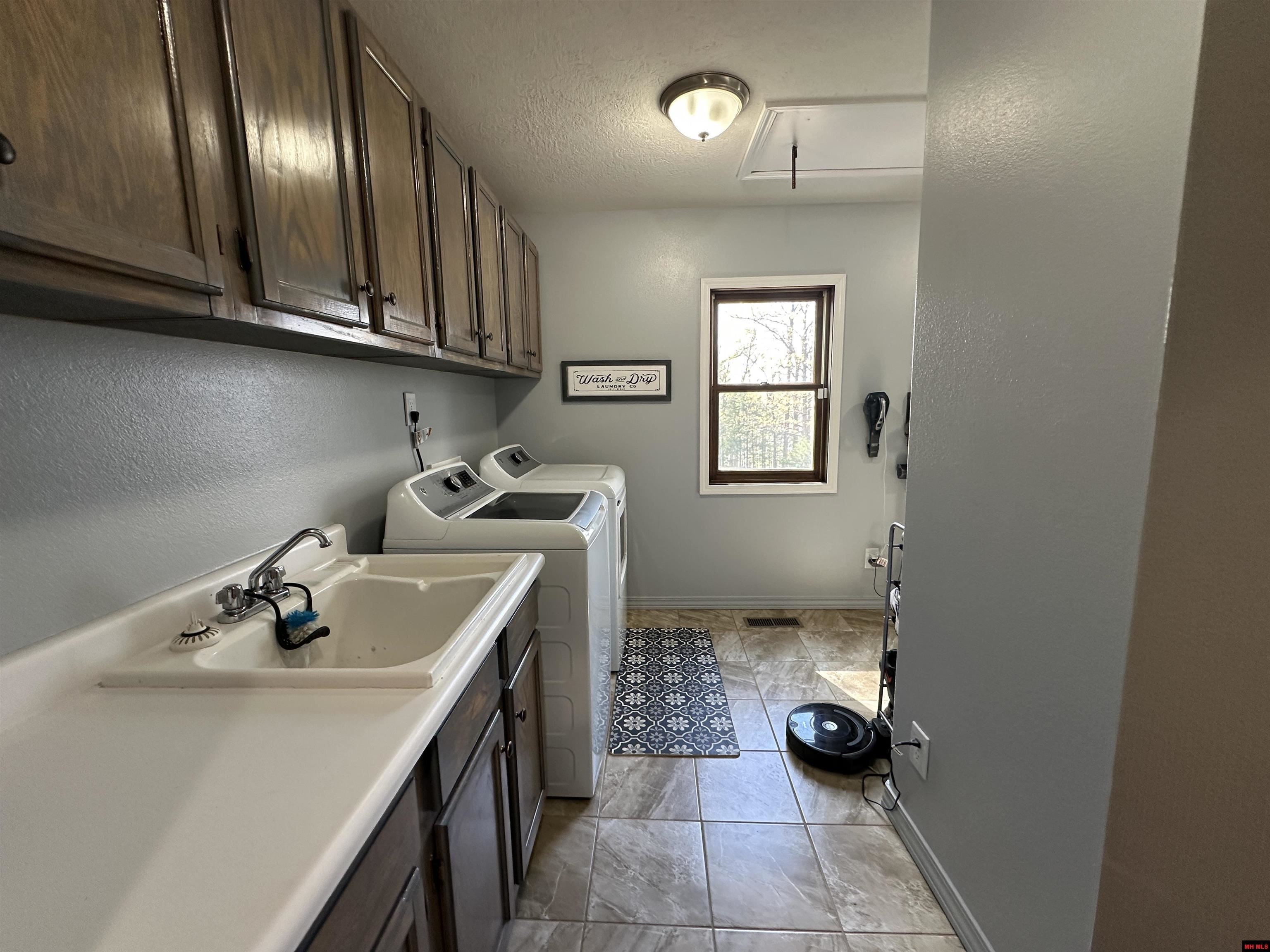 13534  MC 8001  Yellville, AR