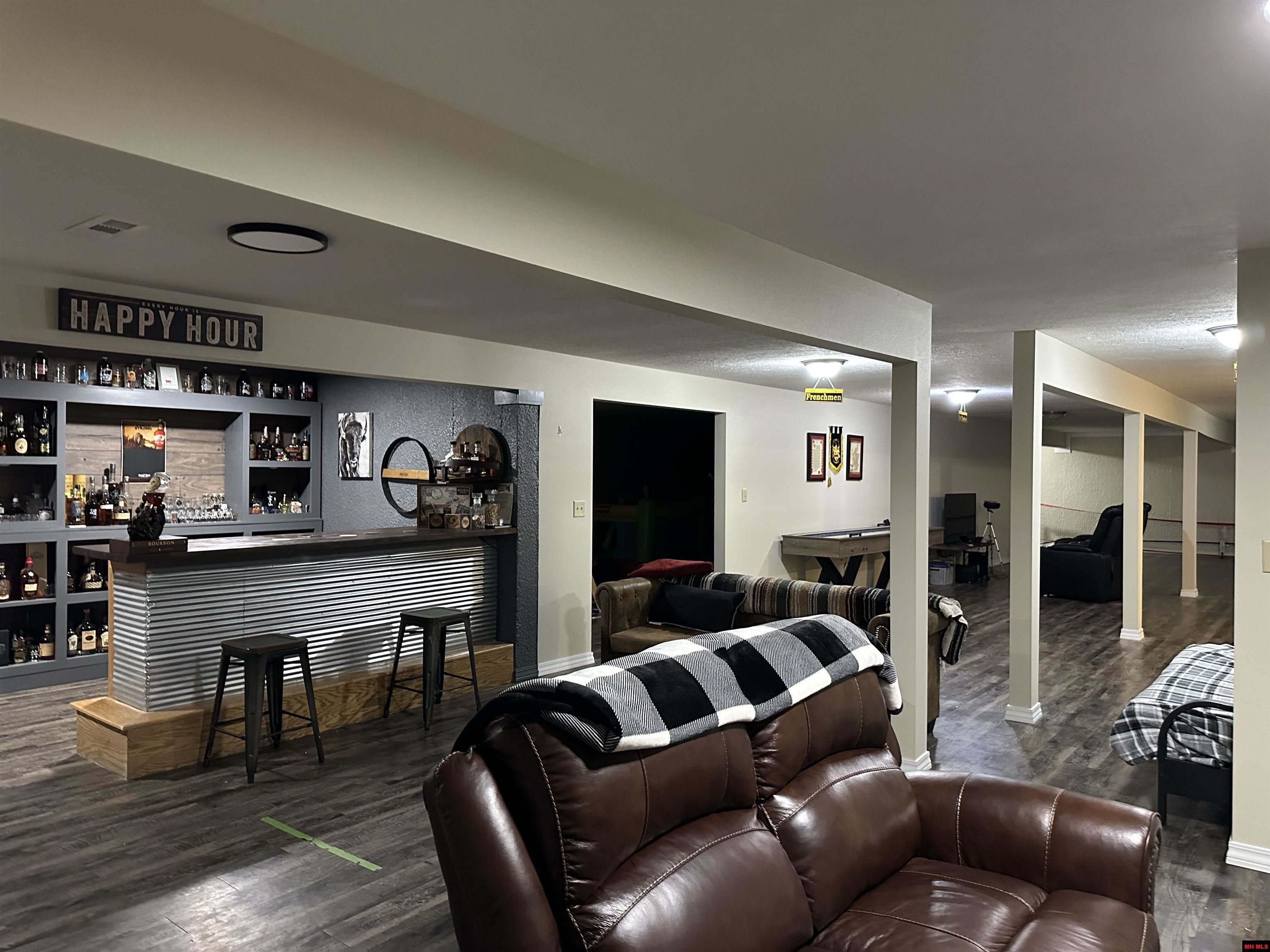 13534  MC 8001  Yellville, AR