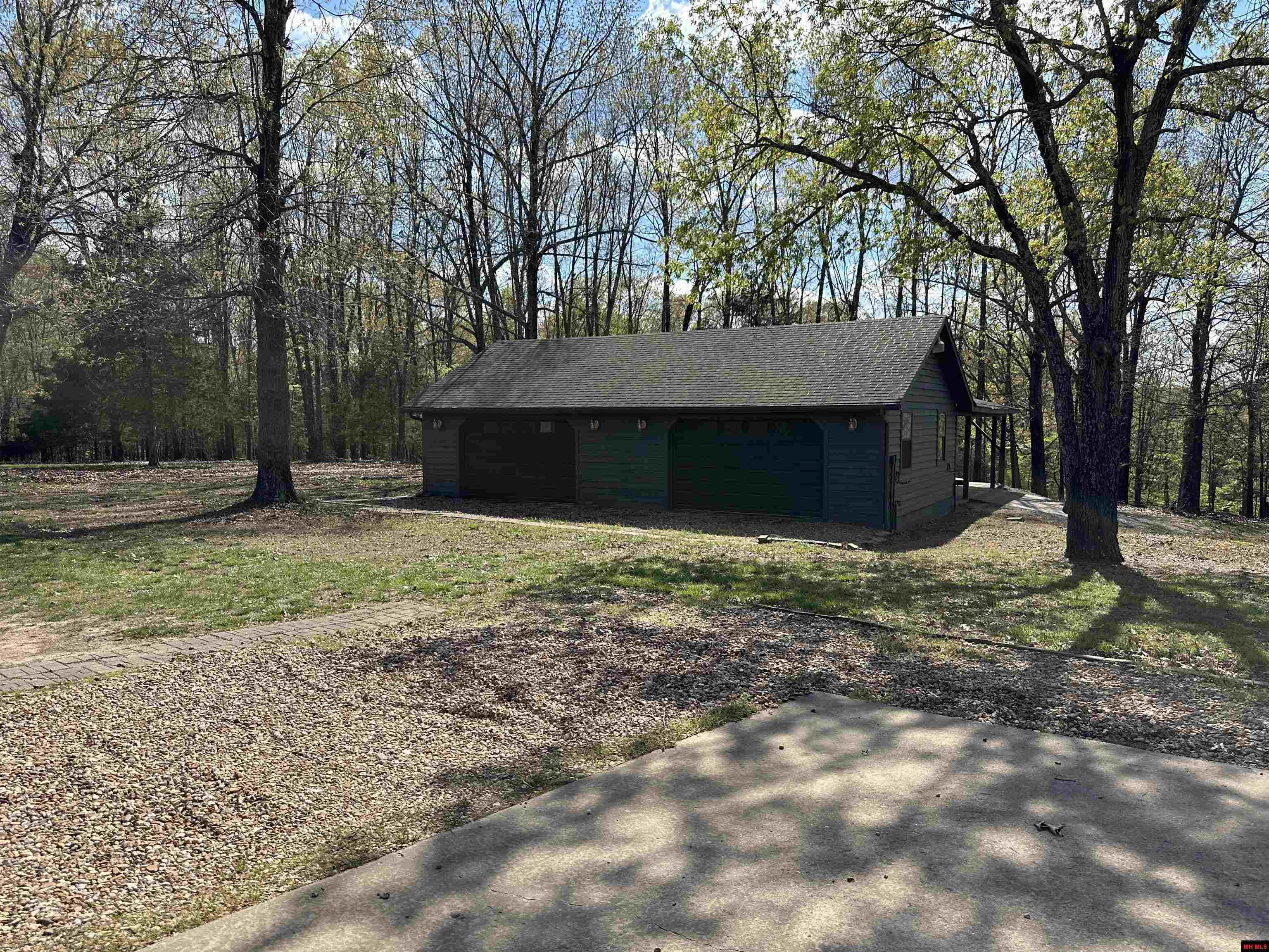 13534  MC 8001  Yellville, AR