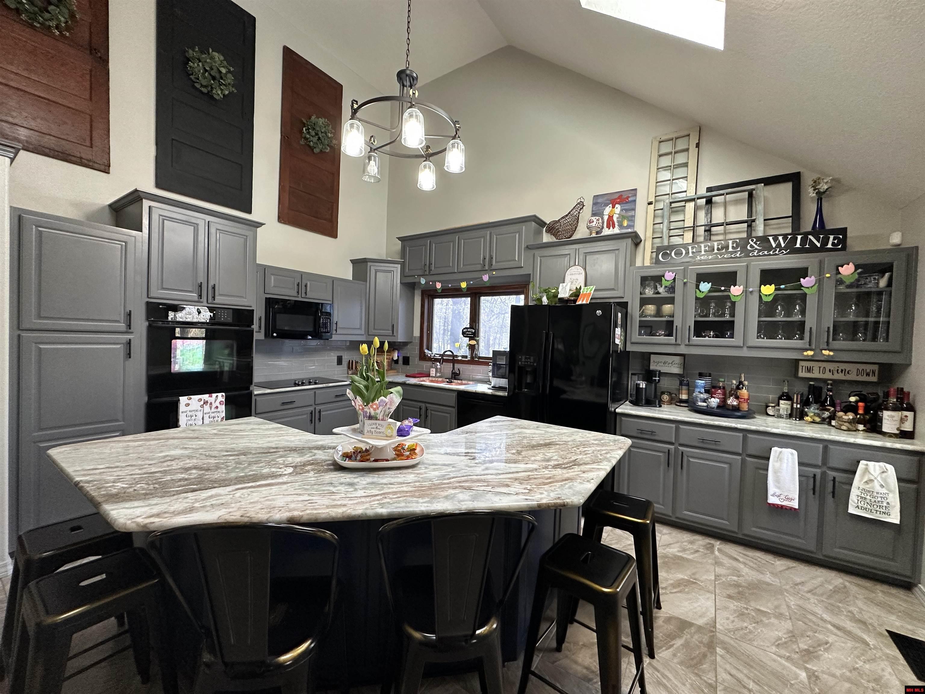 13534  MC 8001  Yellville, AR