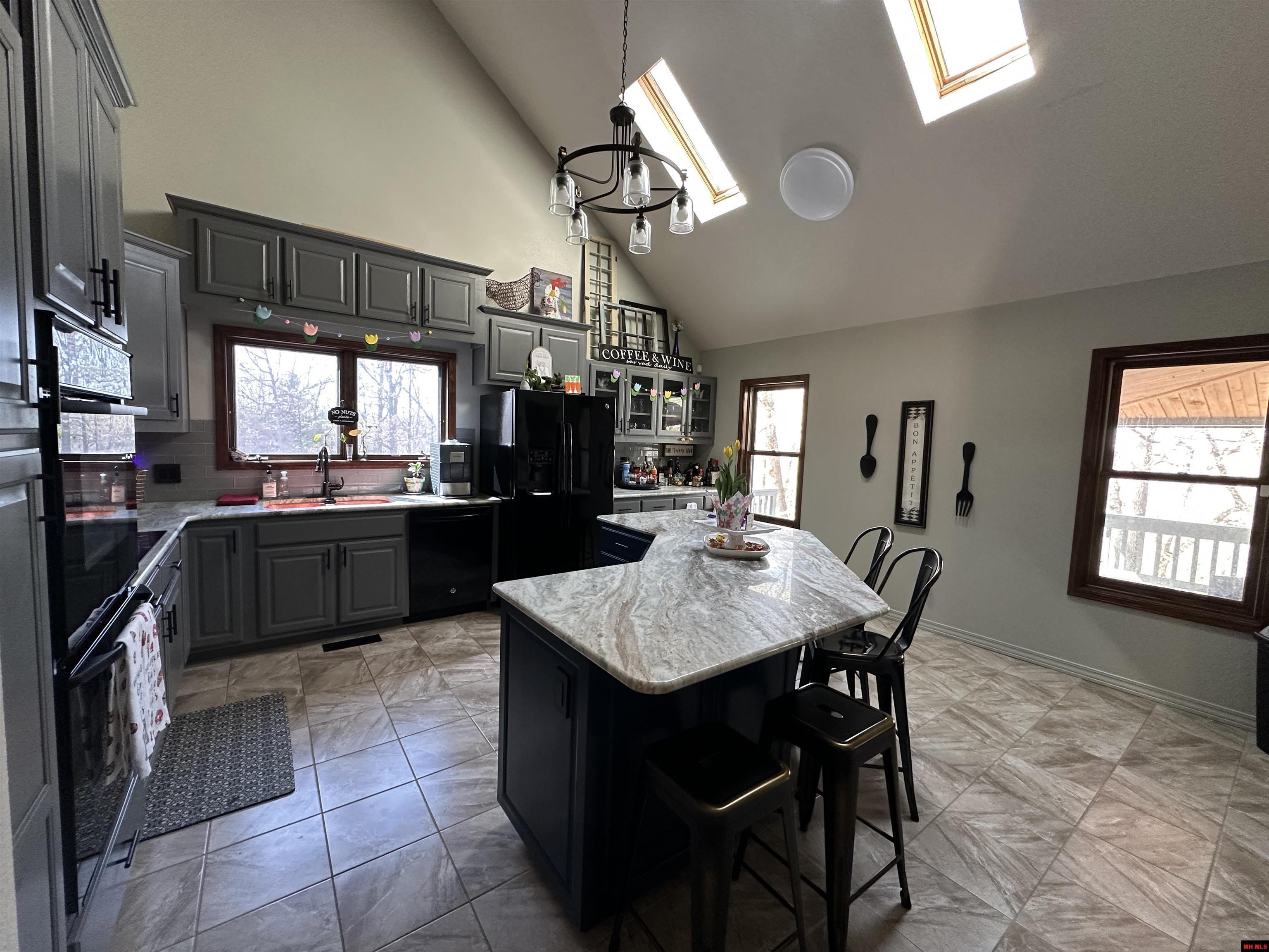 13534  MC 8001  Yellville, AR