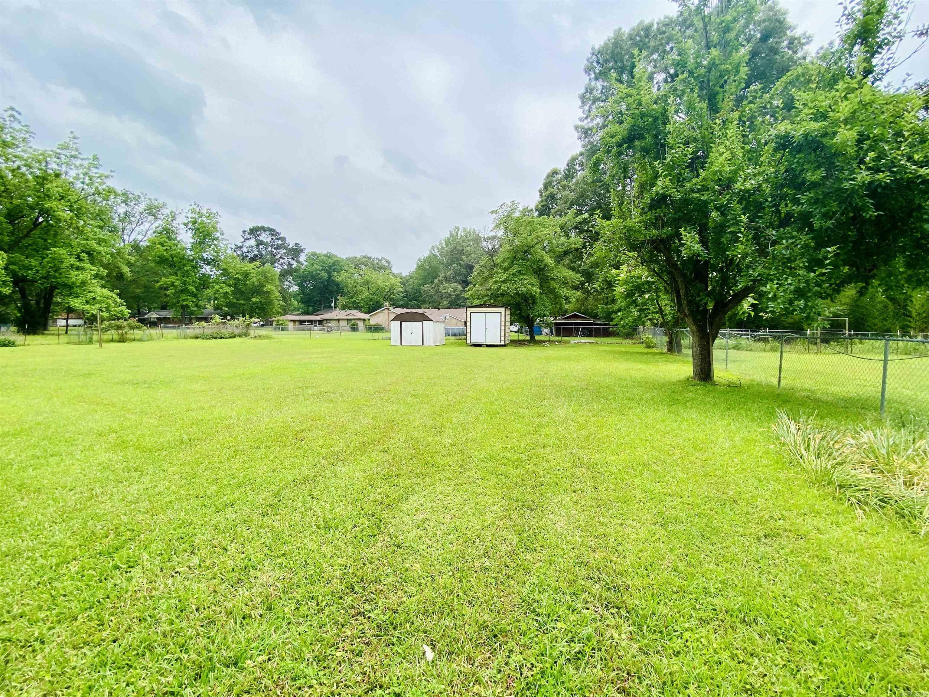 817  Waco St  Camden, AR