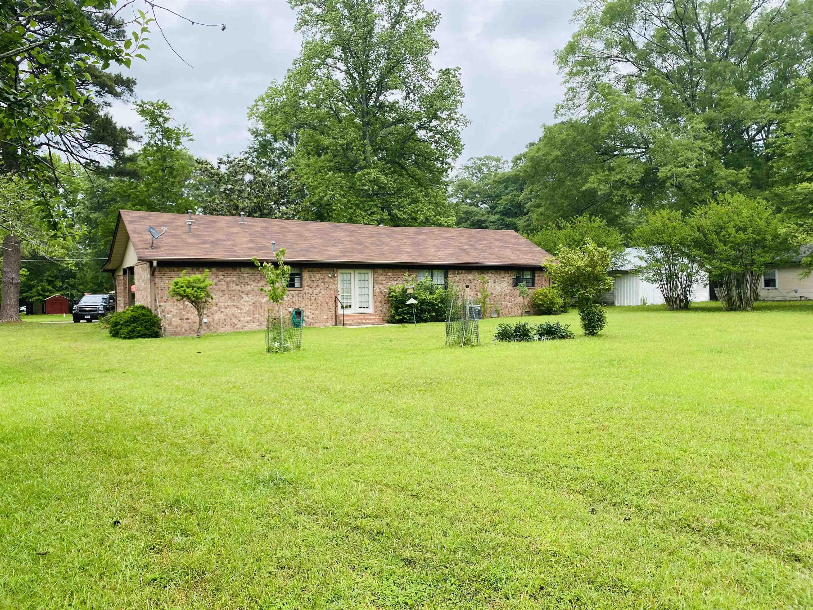 817  Waco St  Camden, AR