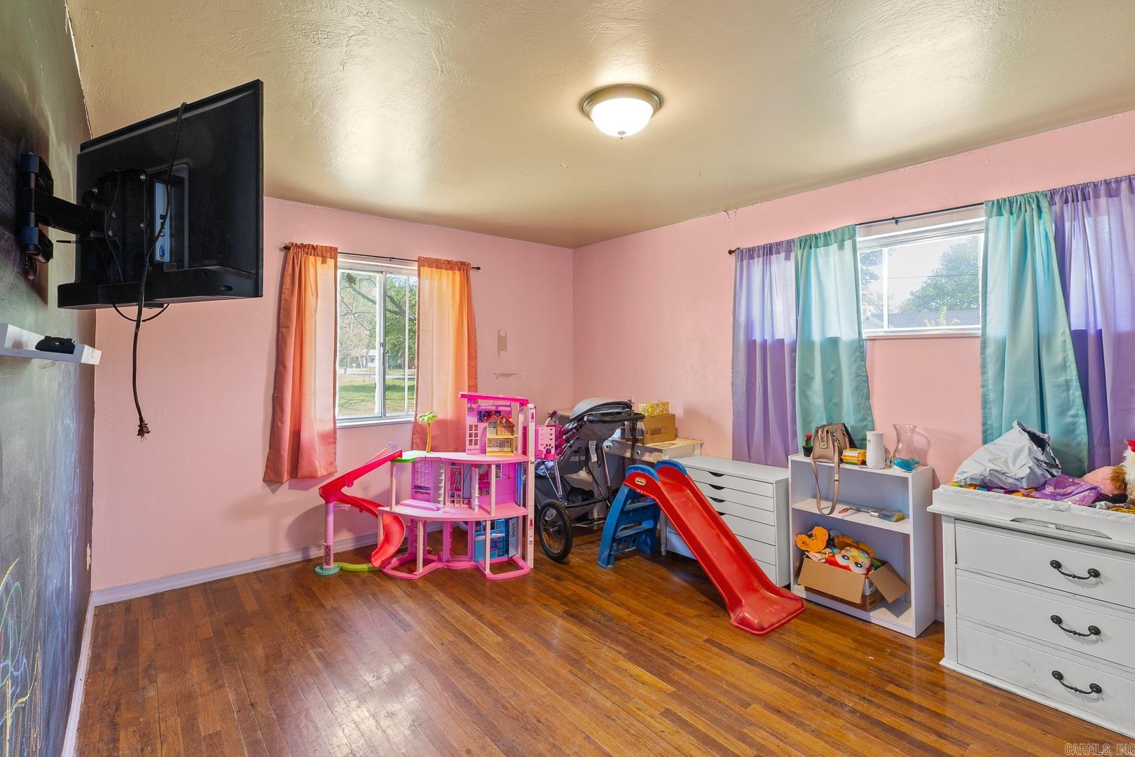 1803  Sutherland  Mena, AR