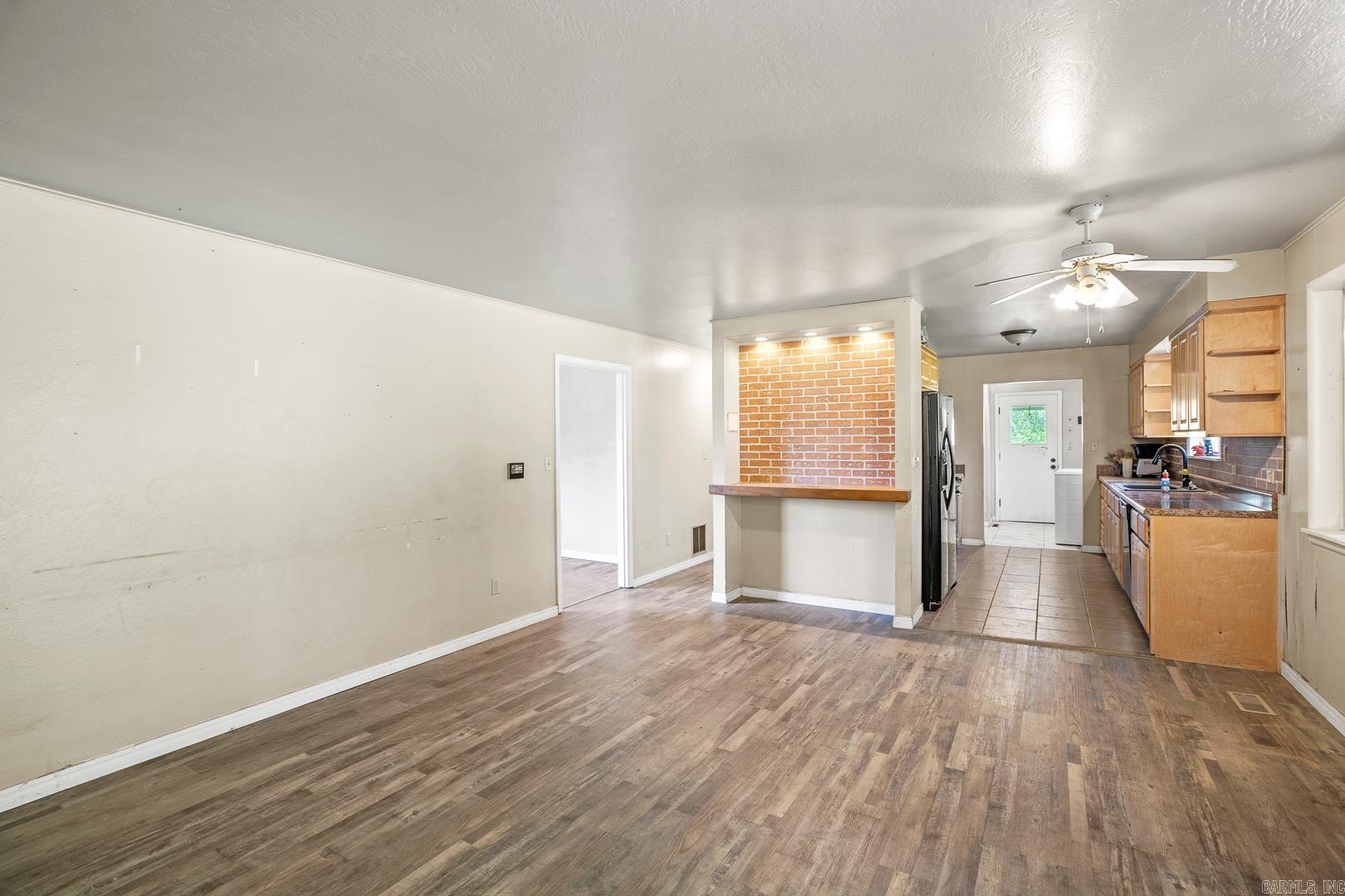 1803  Sutherland  Mena, AR