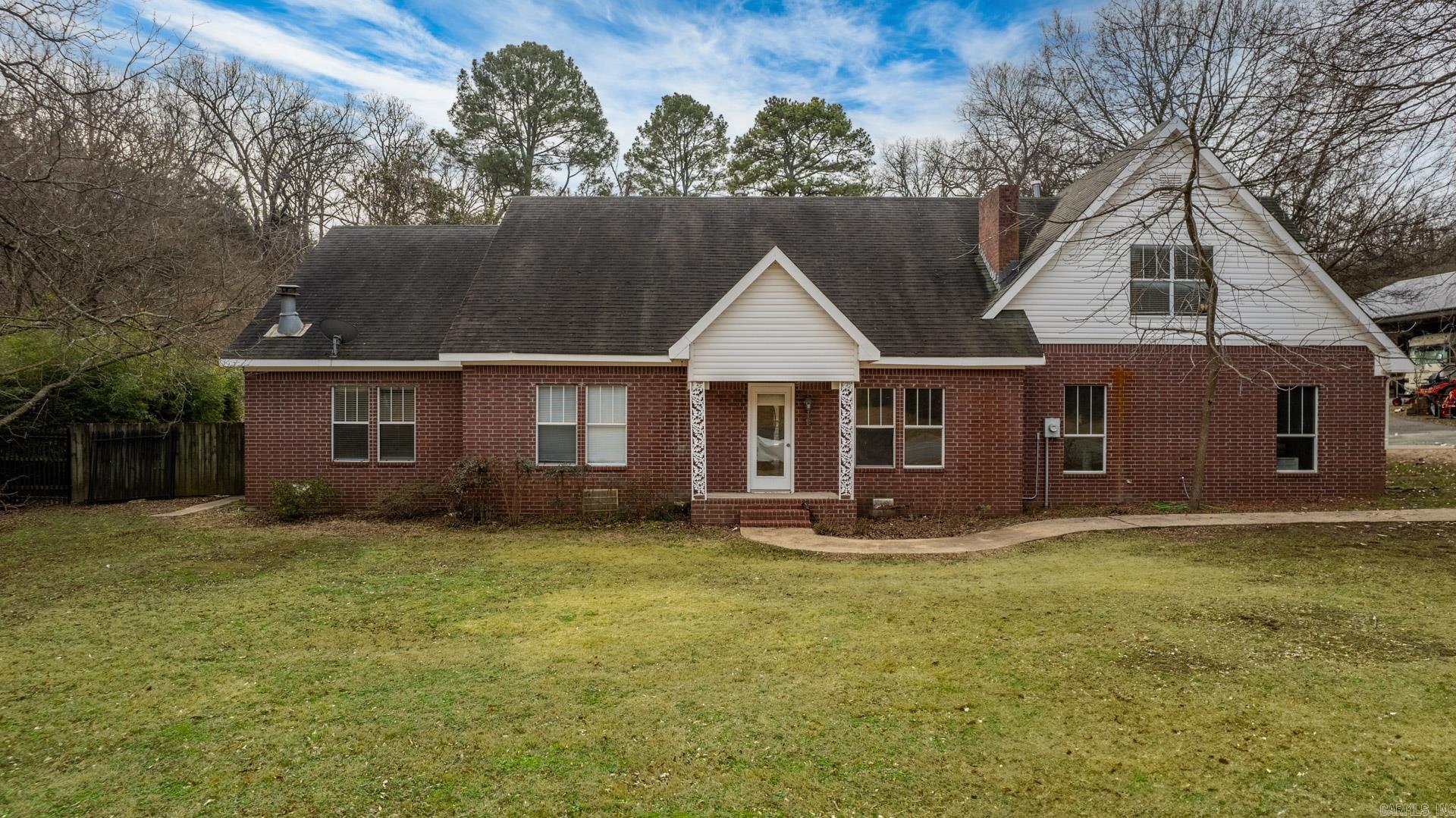 2045  Old Morrilton Highway  Conway, AR