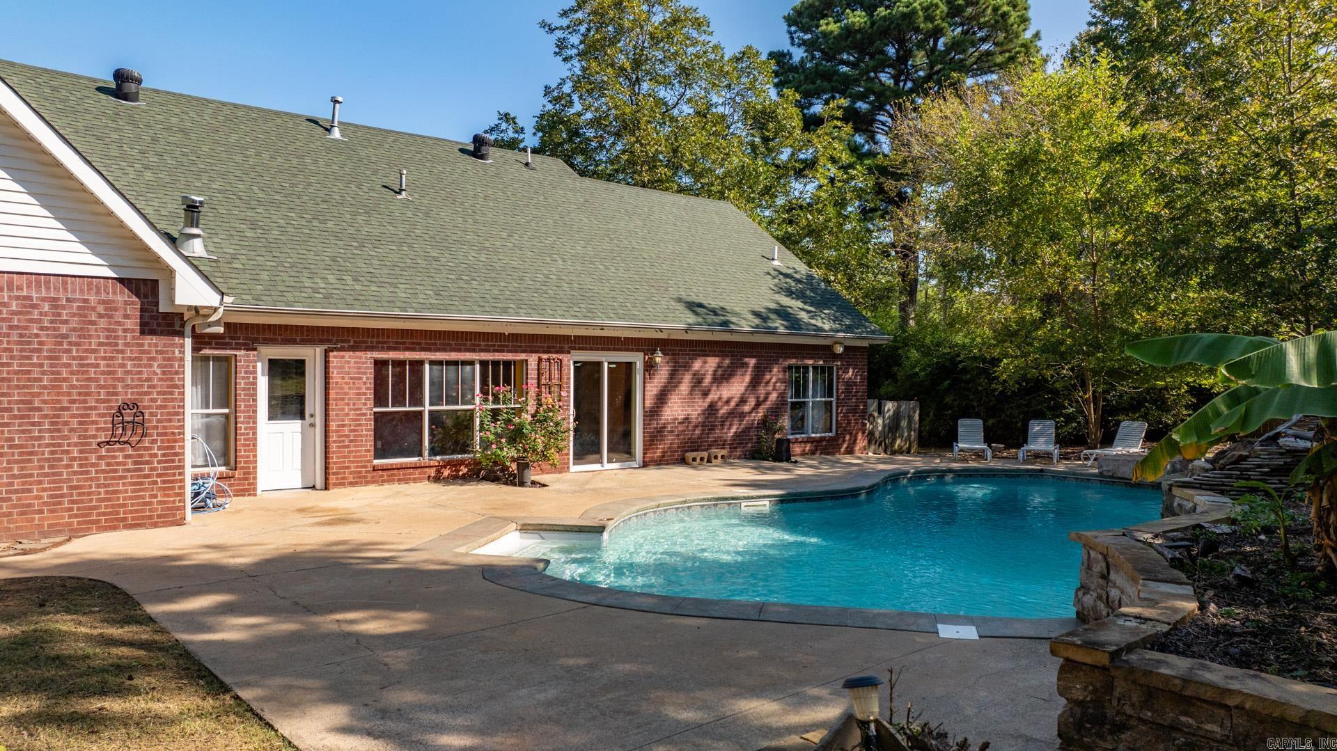 2045  Old Morrilton Highway  Conway, AR