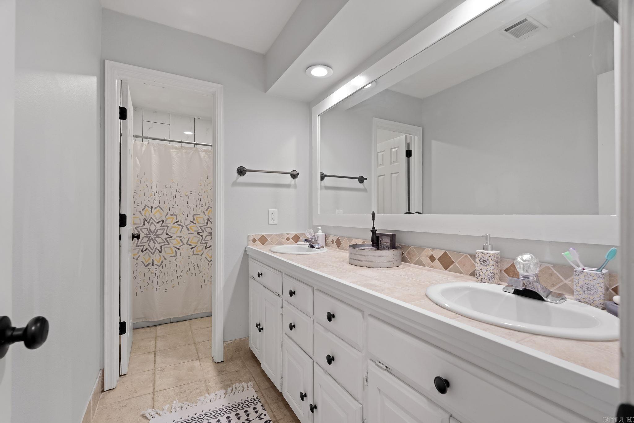 1239 Norman Circle Alma, AR 72921