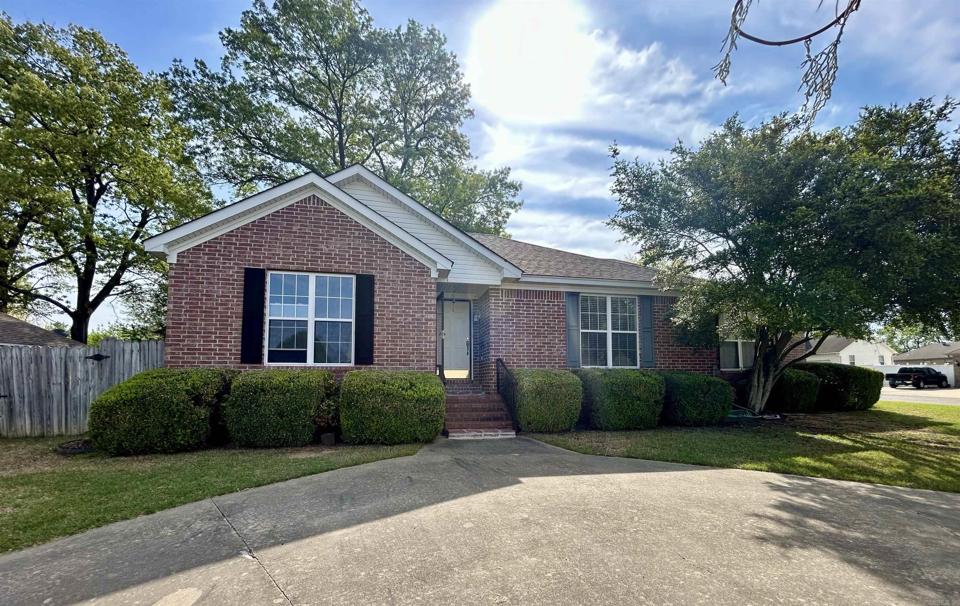 300 N Sawmill Rd