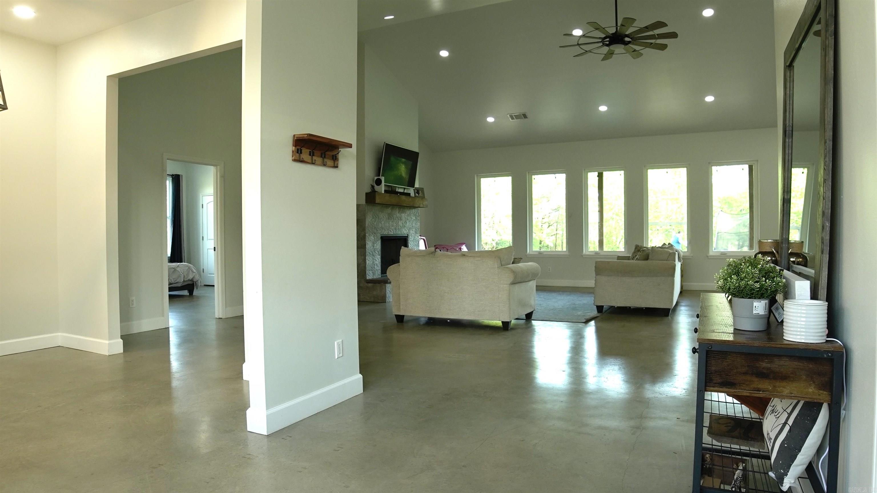 197  Country View  Pearcy, AR