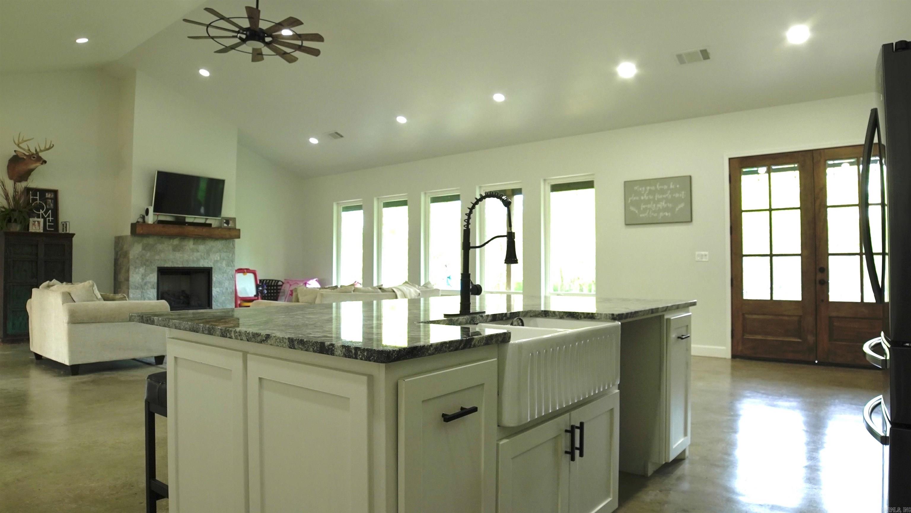 197  Country View  Pearcy, AR