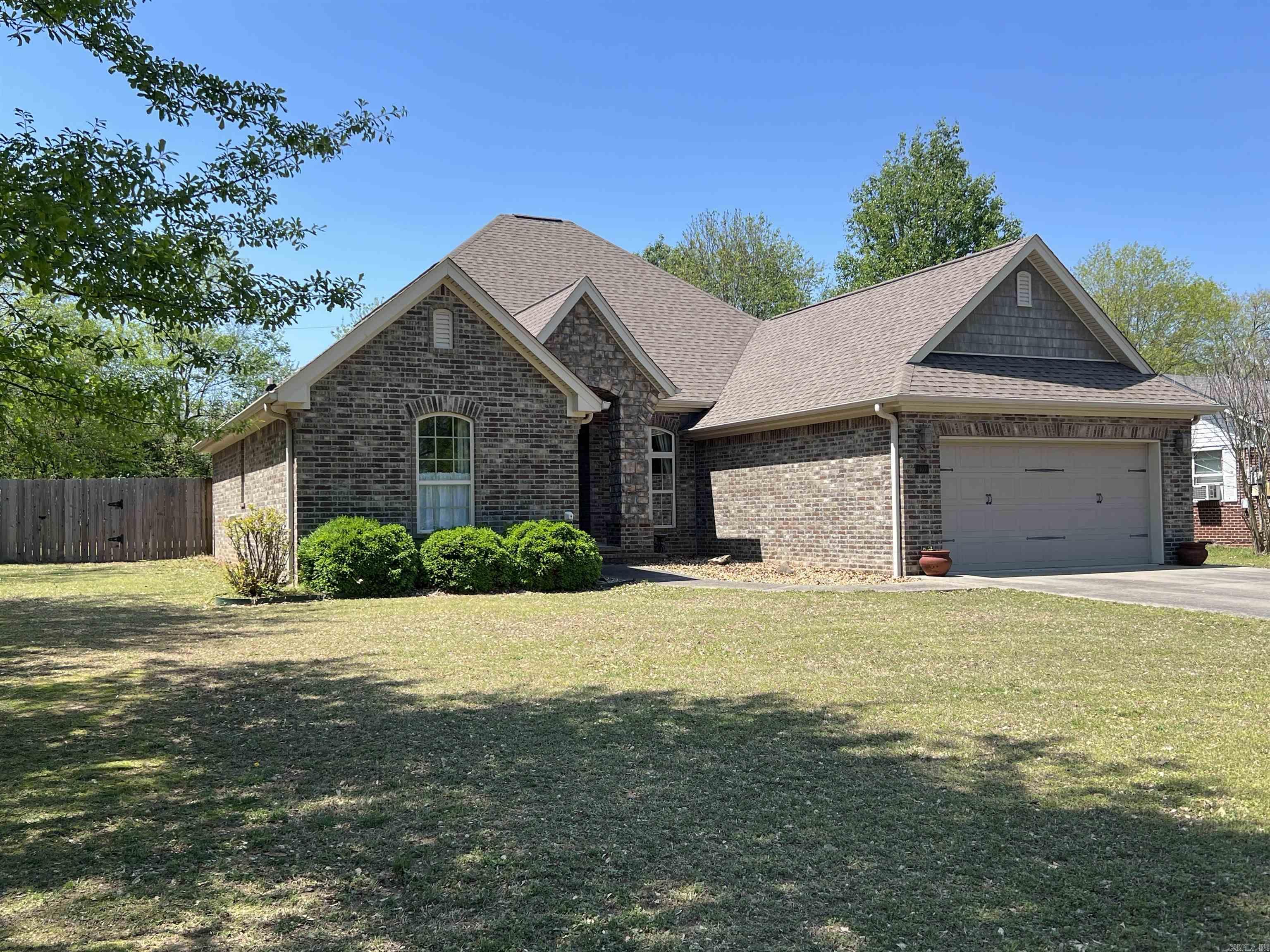 1107 S Reine Street  Mena, AR