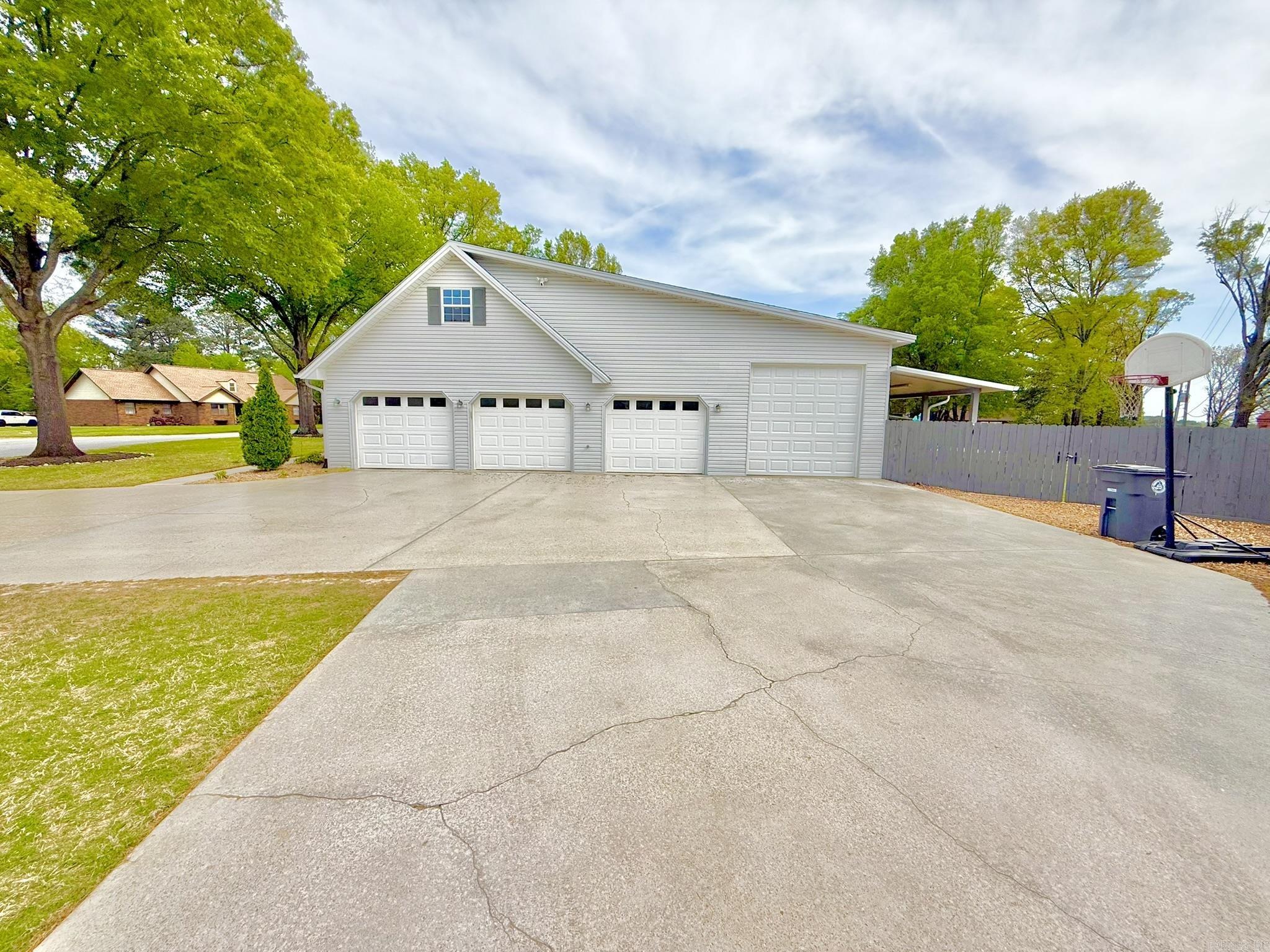 7  River Oaks  Searcy, AR