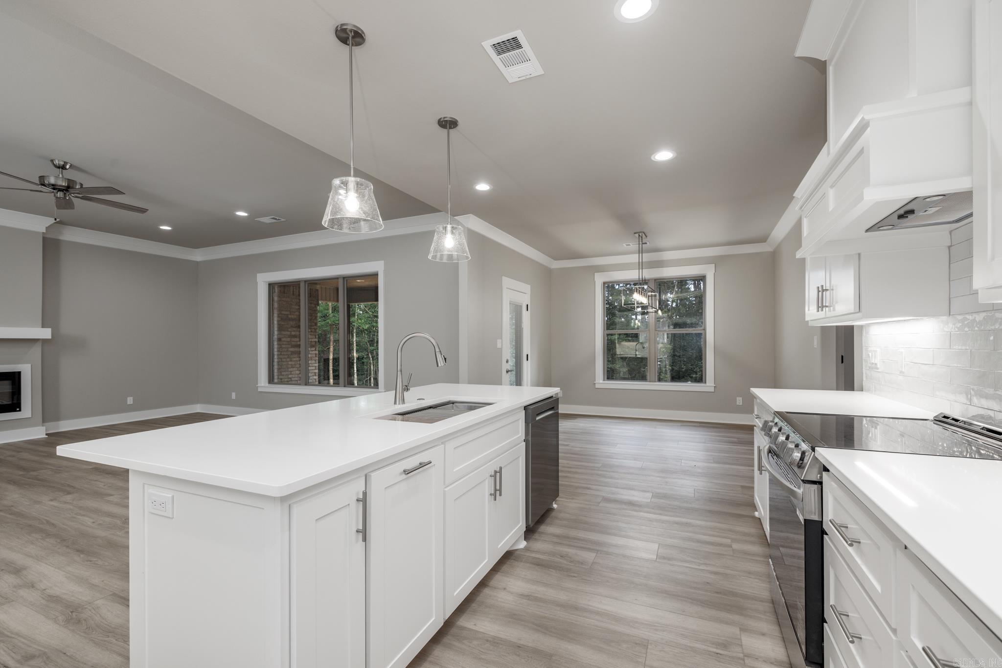 77 Biarritz Way Hot Springs Village, AR 71909