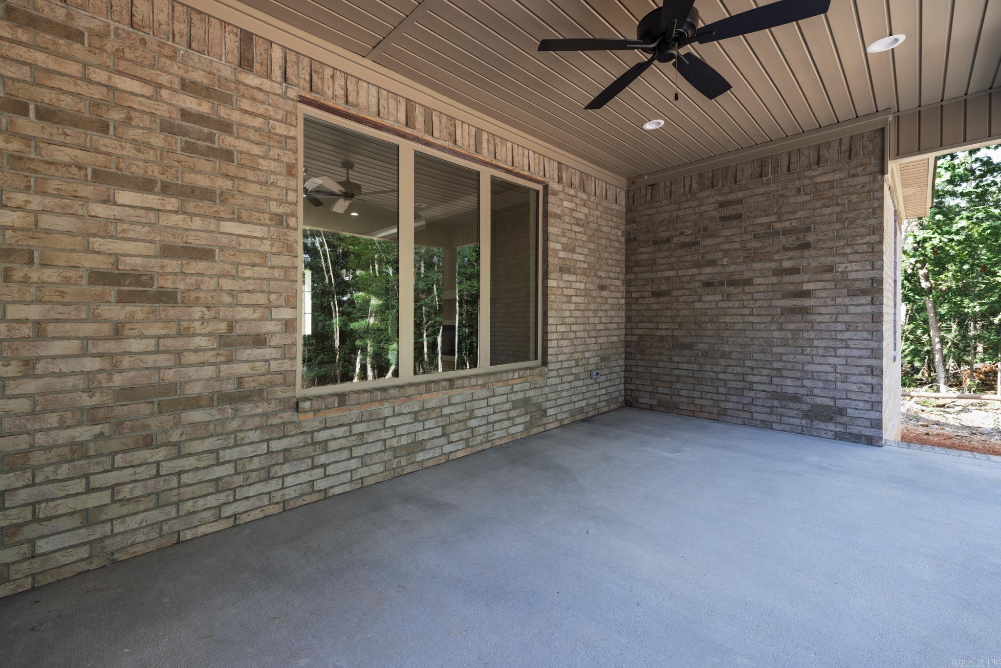 77 Biarritz Way Hot Springs Village, AR 71909