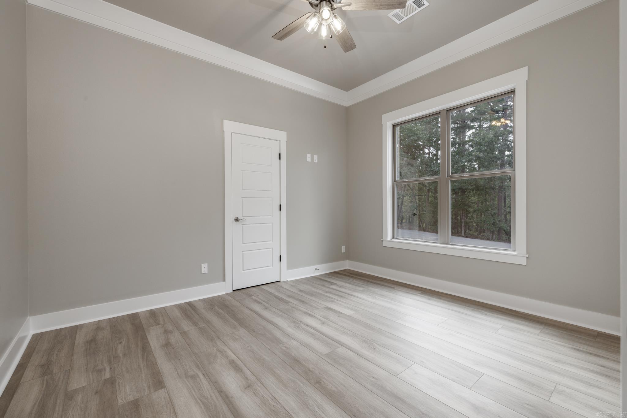 77 Biarritz Way Hot Springs Village, AR 71909