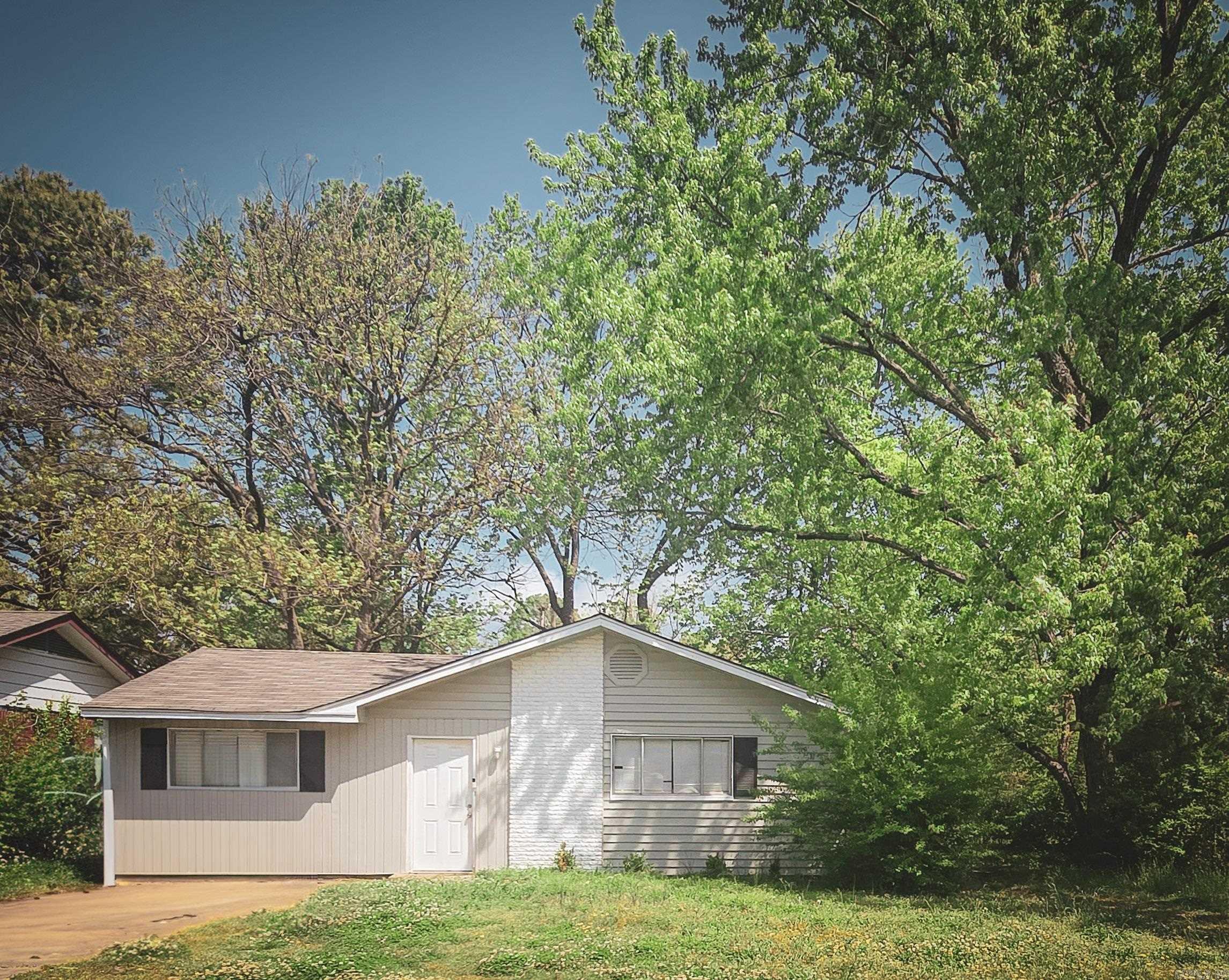 305  Smart  Jacksonville, AR