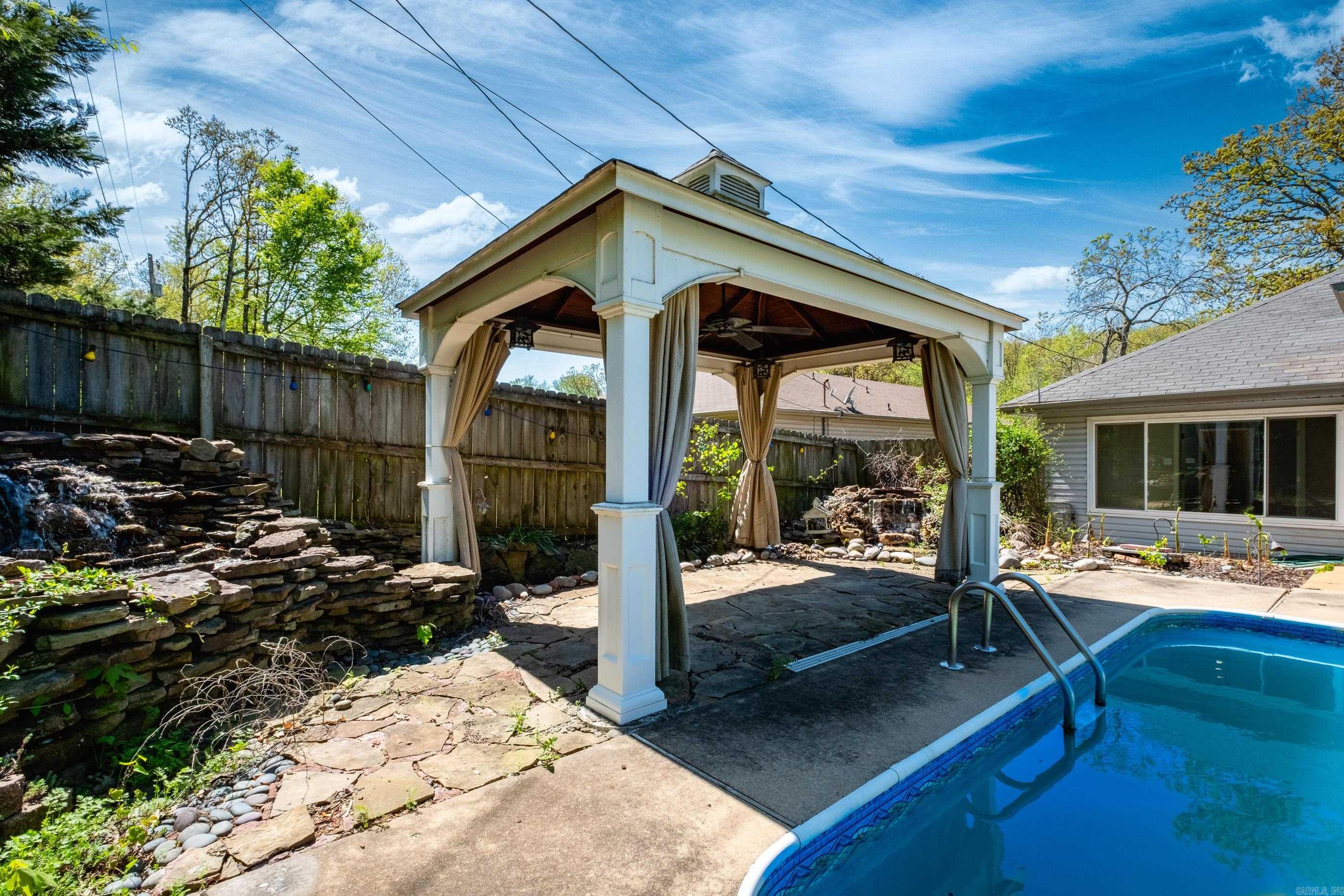 5910 N Locust Street North Little Rock, AR 72116