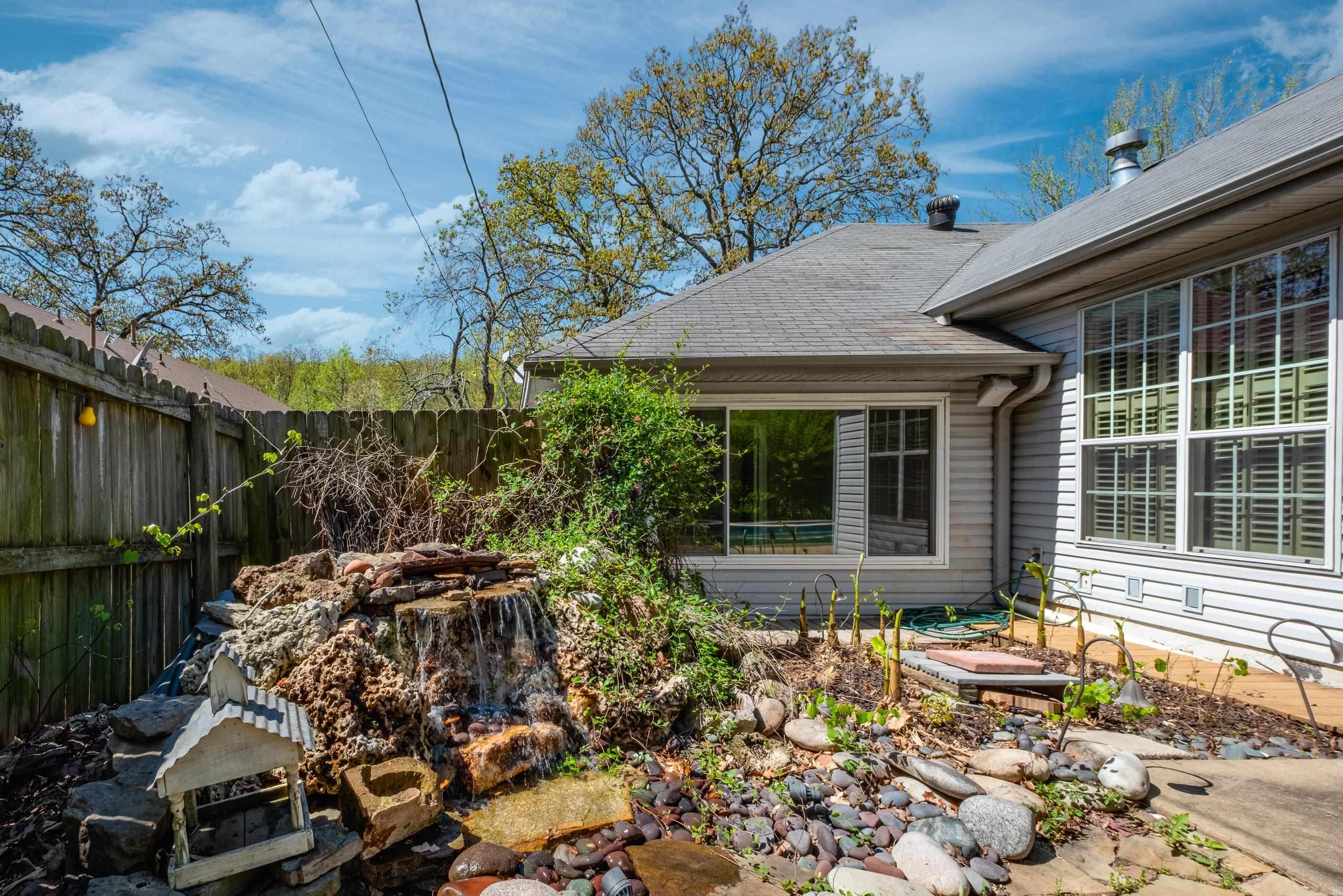 5910 N Locust Street North Little Rock, AR 72116